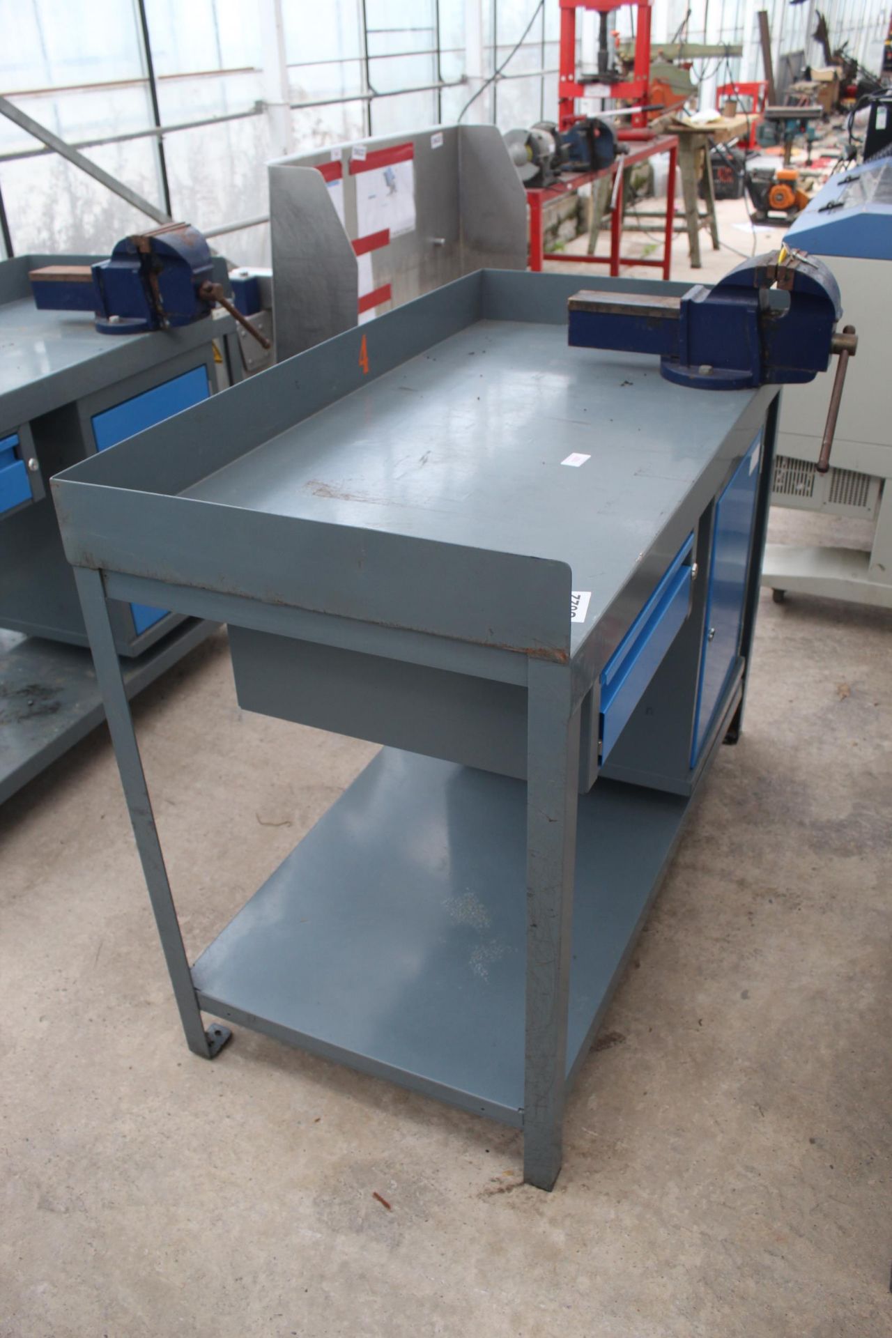 WORK BENCH VICE AND STORAGE NO VAT