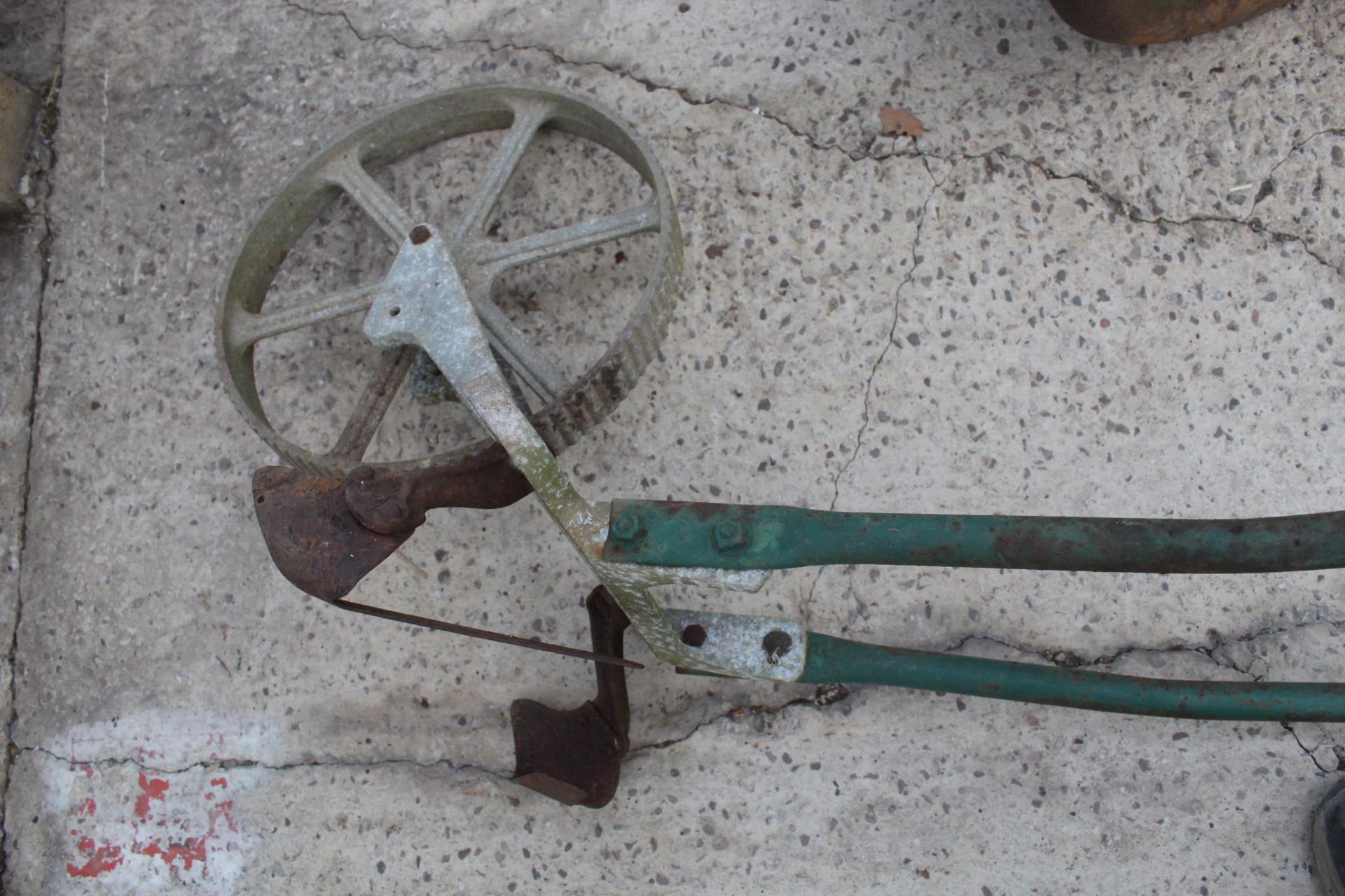 ANTIQUE SEED DRILL NO VAT - Image 2 of 2
