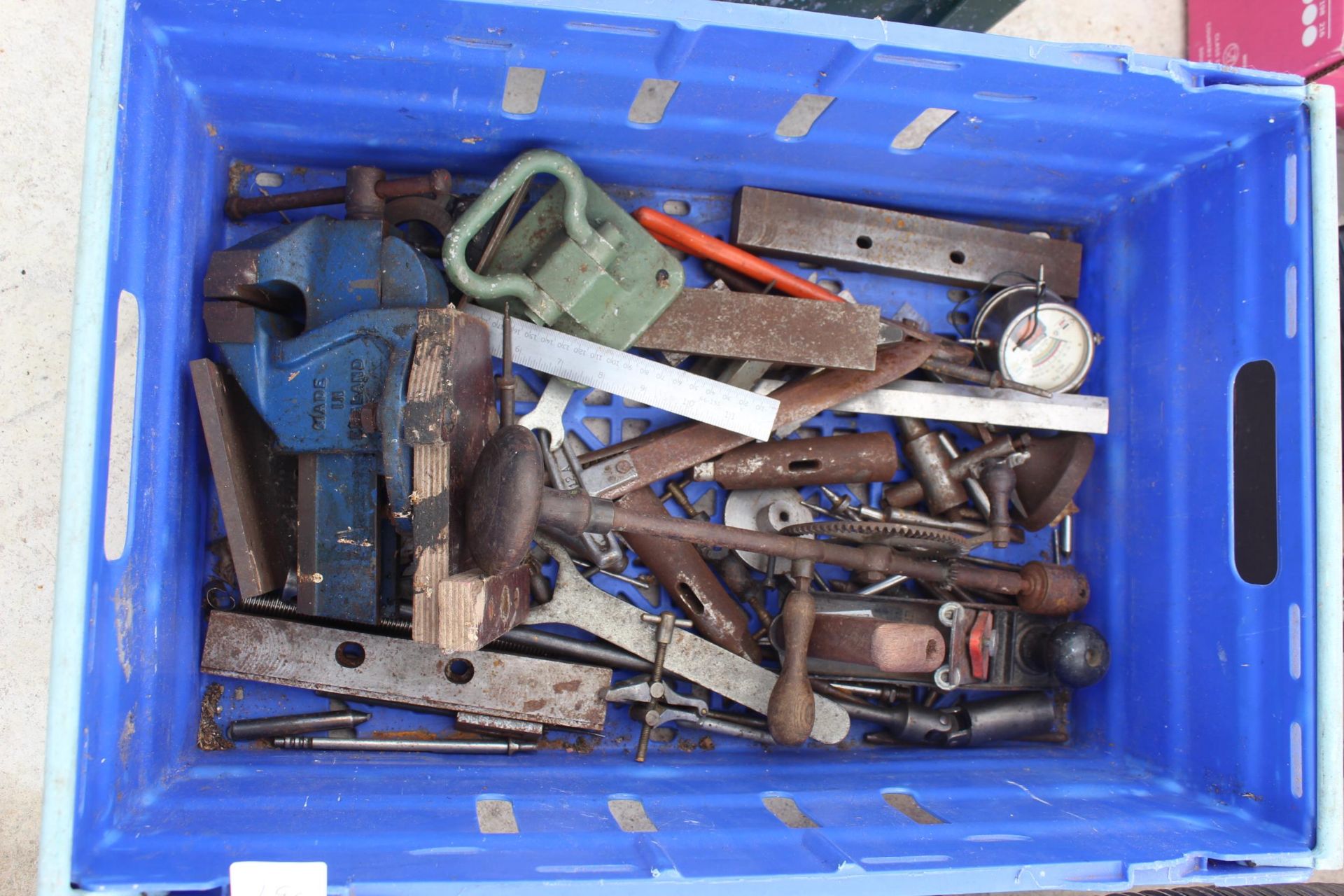 4 BOXES OF TOOLS NO VAT - Image 5 of 5