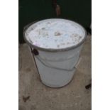 WHITE PAINT (DRUM) NO VAT