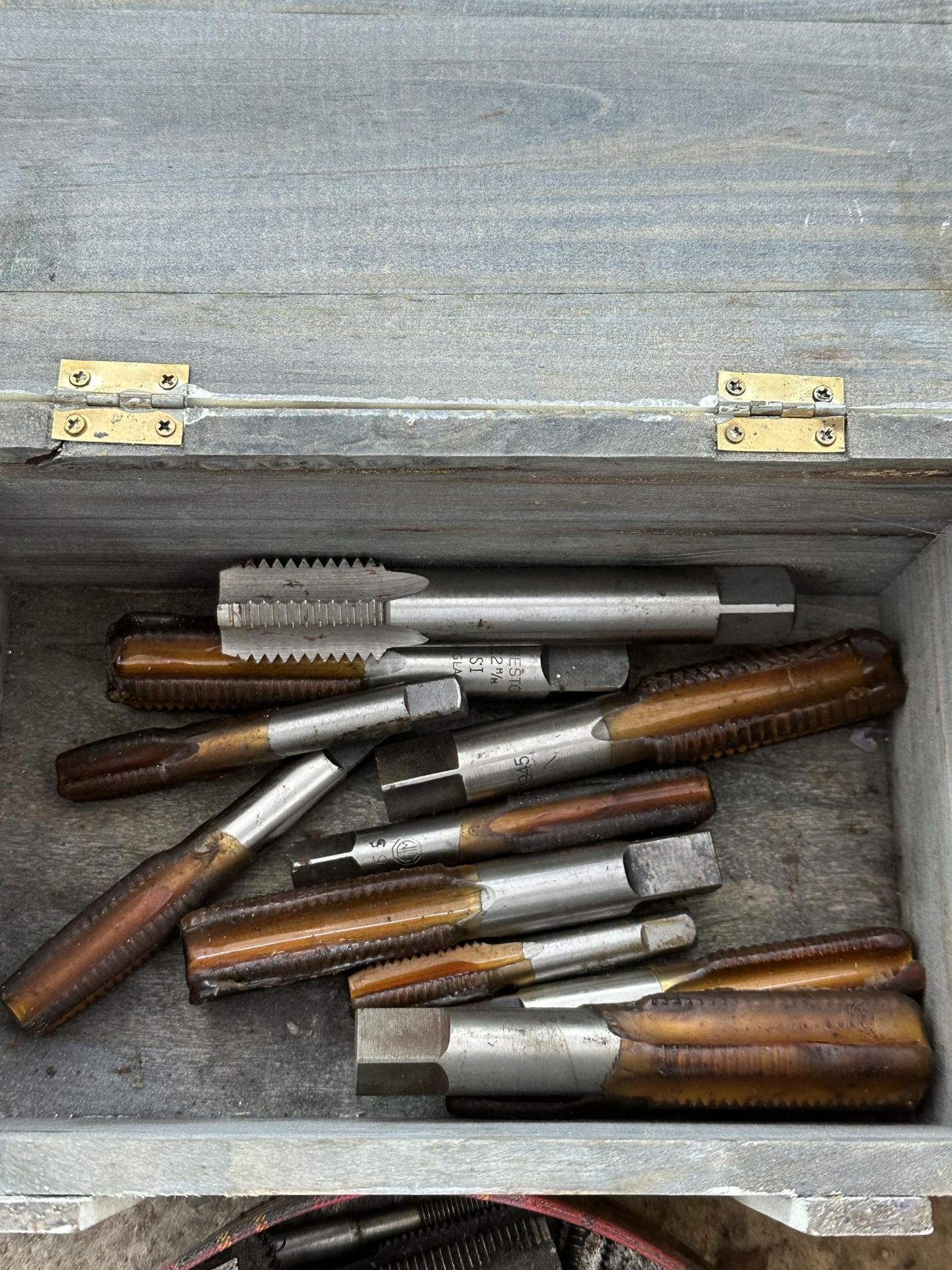 A LARGE QUANTITY OF DRILL BITS, TAPS AND DIES AND HEAVY DUTY TAPS NO VAT - Bild 4 aus 4