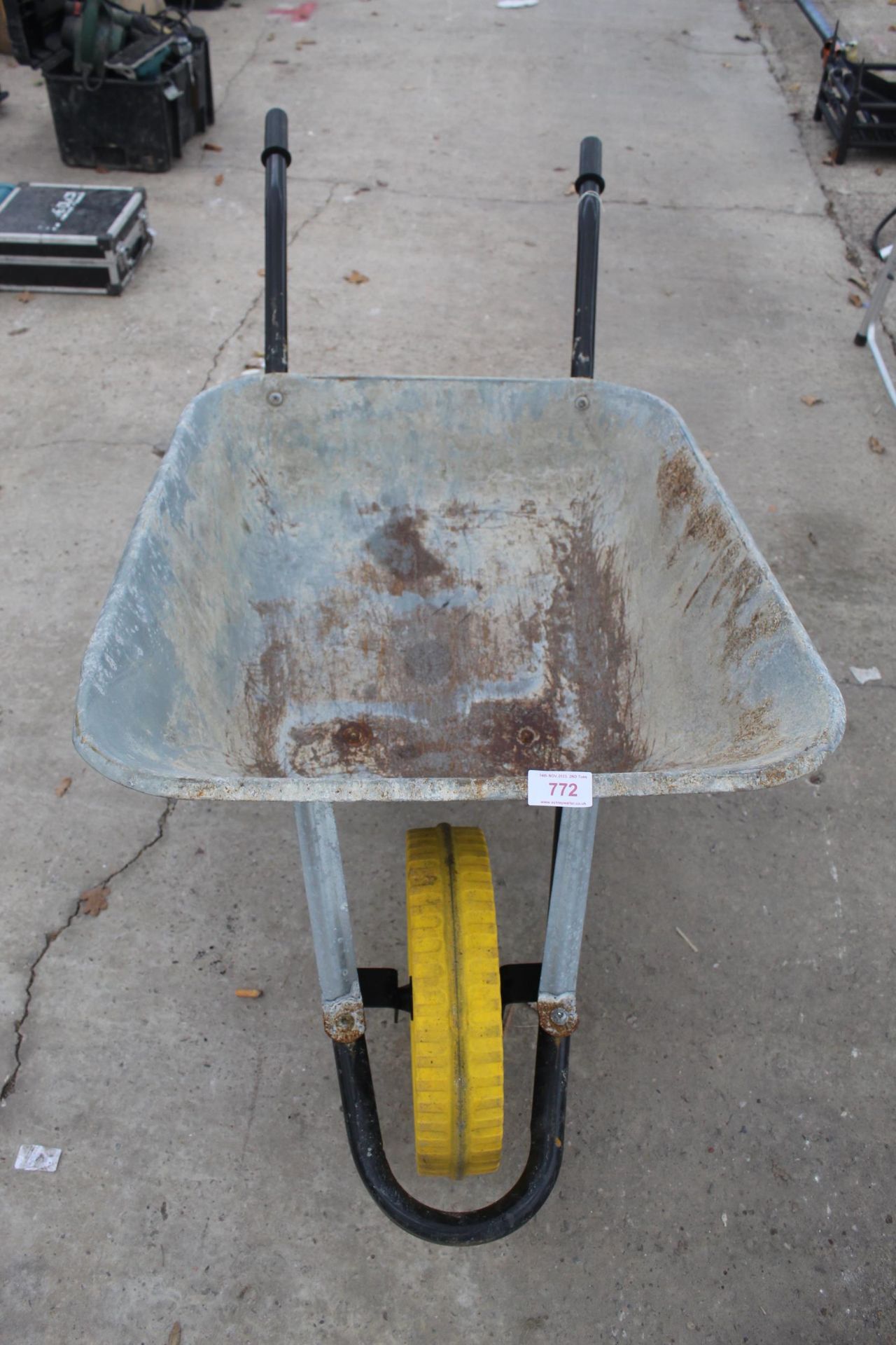 WHEELBARROW NO VAT - Image 2 of 2