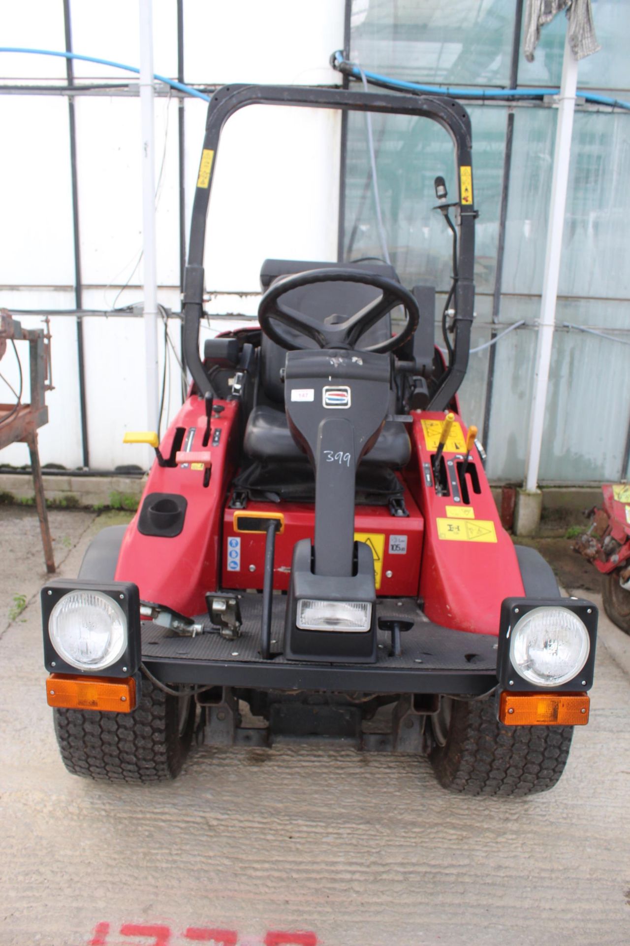 A SHIBAURA CM374 AUTO HI SPEED 4 WHEEL DRIVE RIDE ON MOWER + VAT - Image 6 of 6