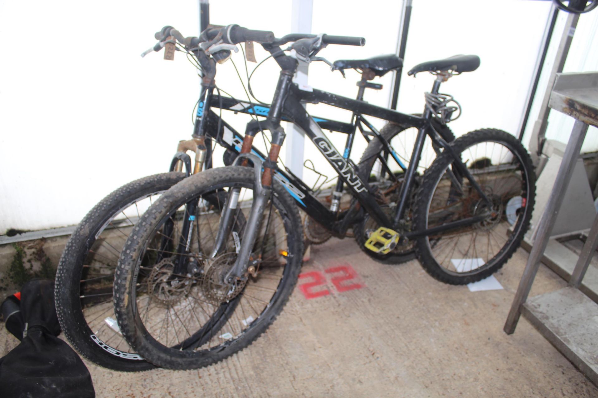 2 MOUNTAIN BICYCLES ( GIANT AND BOSS ) NO VAT