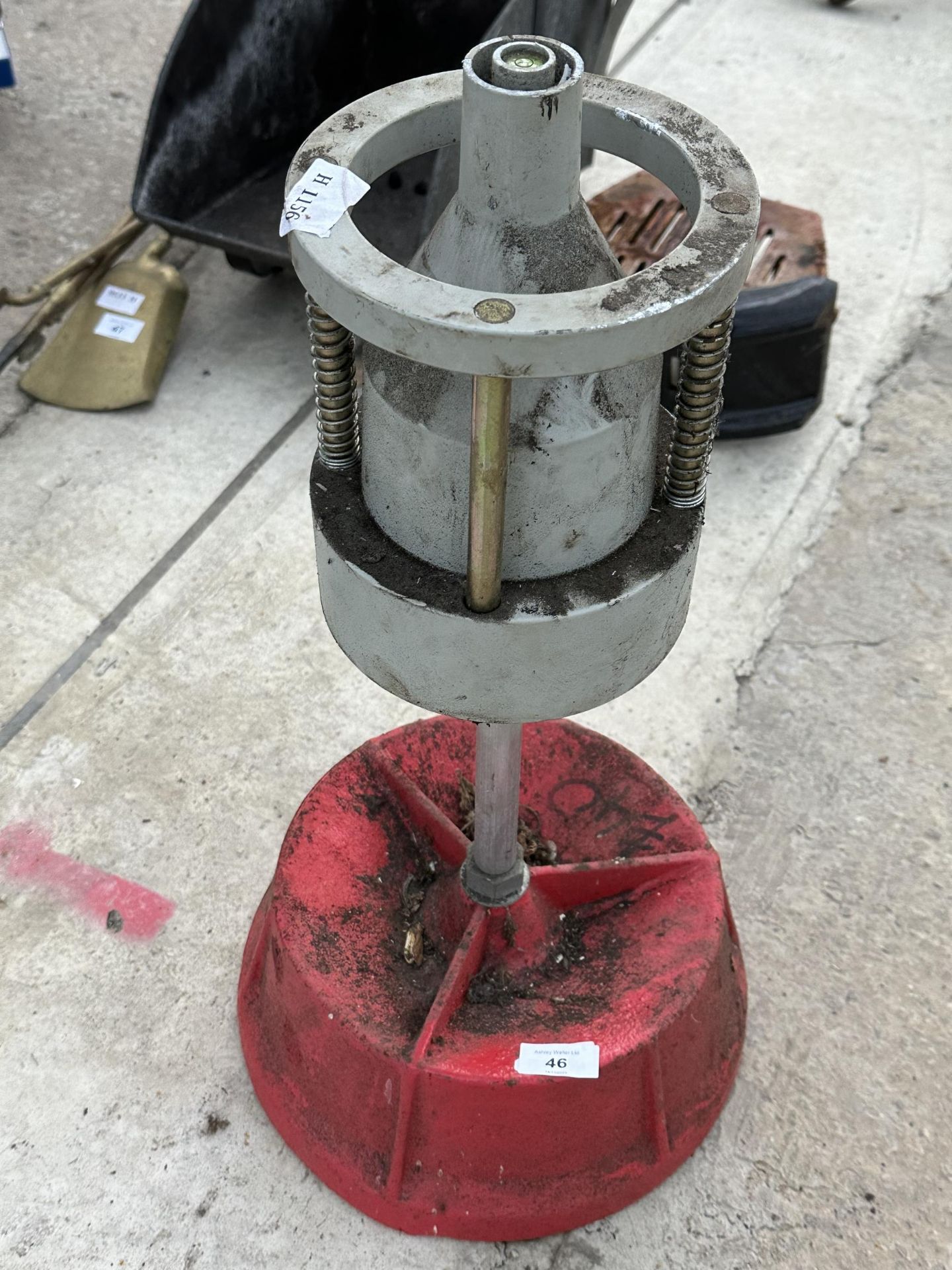 A PORTABLE WHEEL BALANCER NO VAT