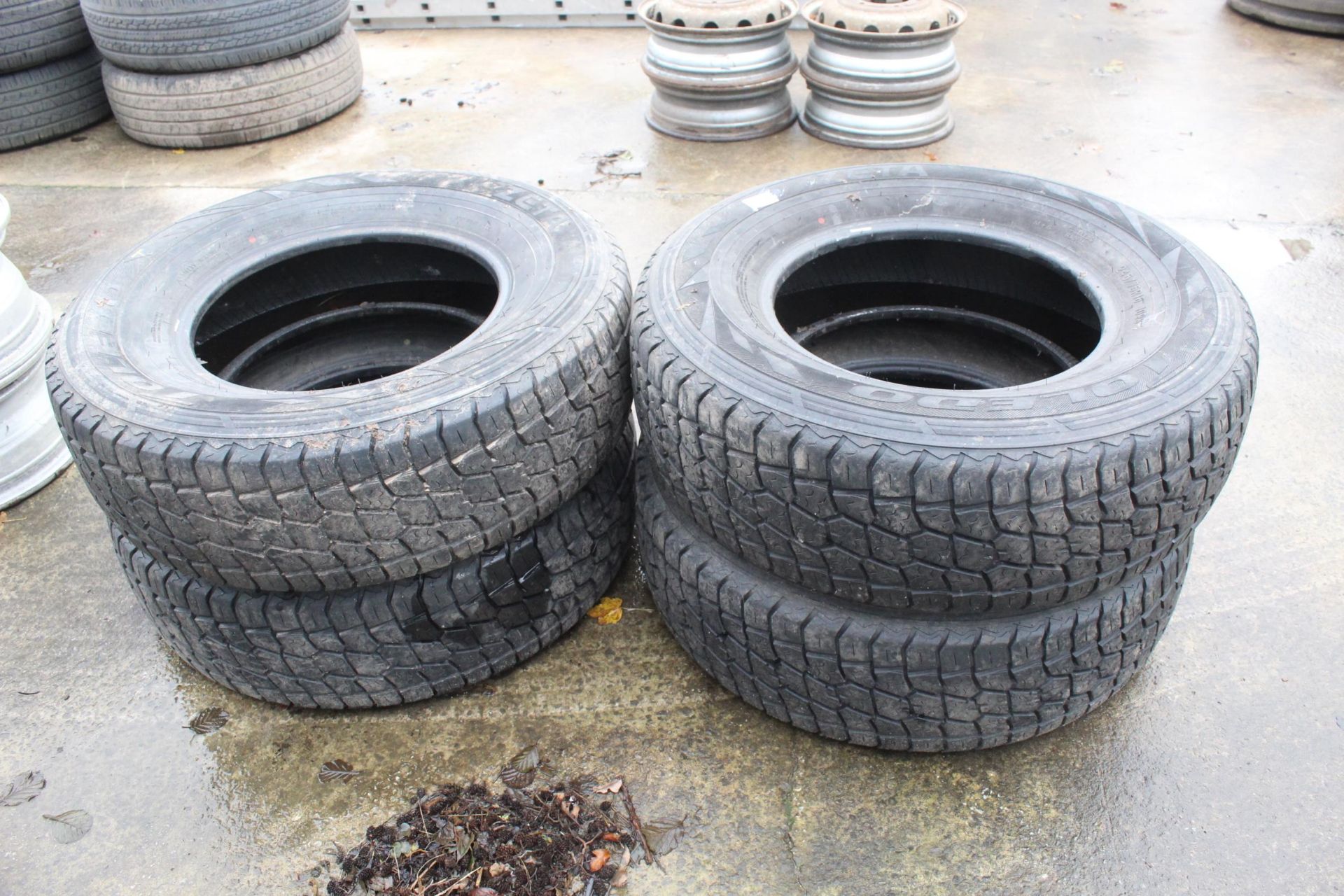 4 LAND ROVER TYRES NO VAT - Image 4 of 4