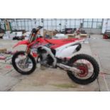 A 2014 HONDA CRF 450R MOTORCYCLE IN EXCELLENT CONDITION RECENT FULL SERVICE NO VAT