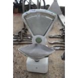 W & T AVERY LTD SCALES NO VAT