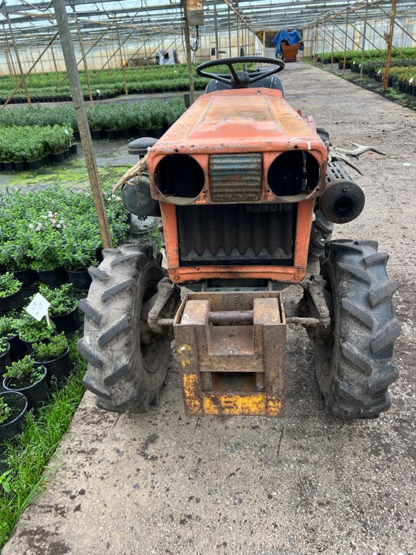 KUBOTA B6100 MINI TRACTOR + VAT TO BE COLLECTED FROM NEWBURGH NEAR WIGAN FURTHER DETAILS NIGEL - Image 2 of 4