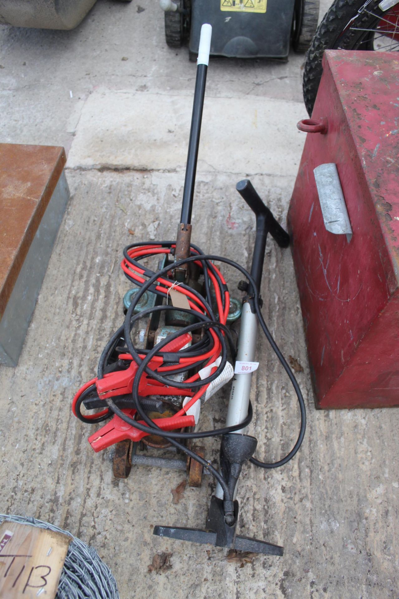 TROLLEY JACK AND JUMP LEADS NO VAT