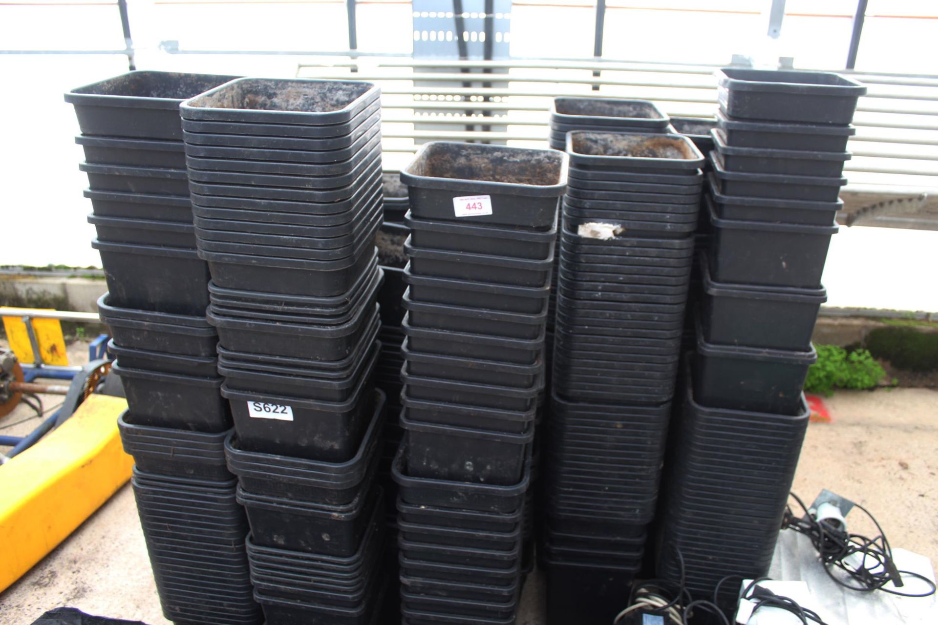 HYDROPONICS EQUIPMENT, BALLAST, TIMER, FILTER, POTS NO VAT - Image 4 of 7