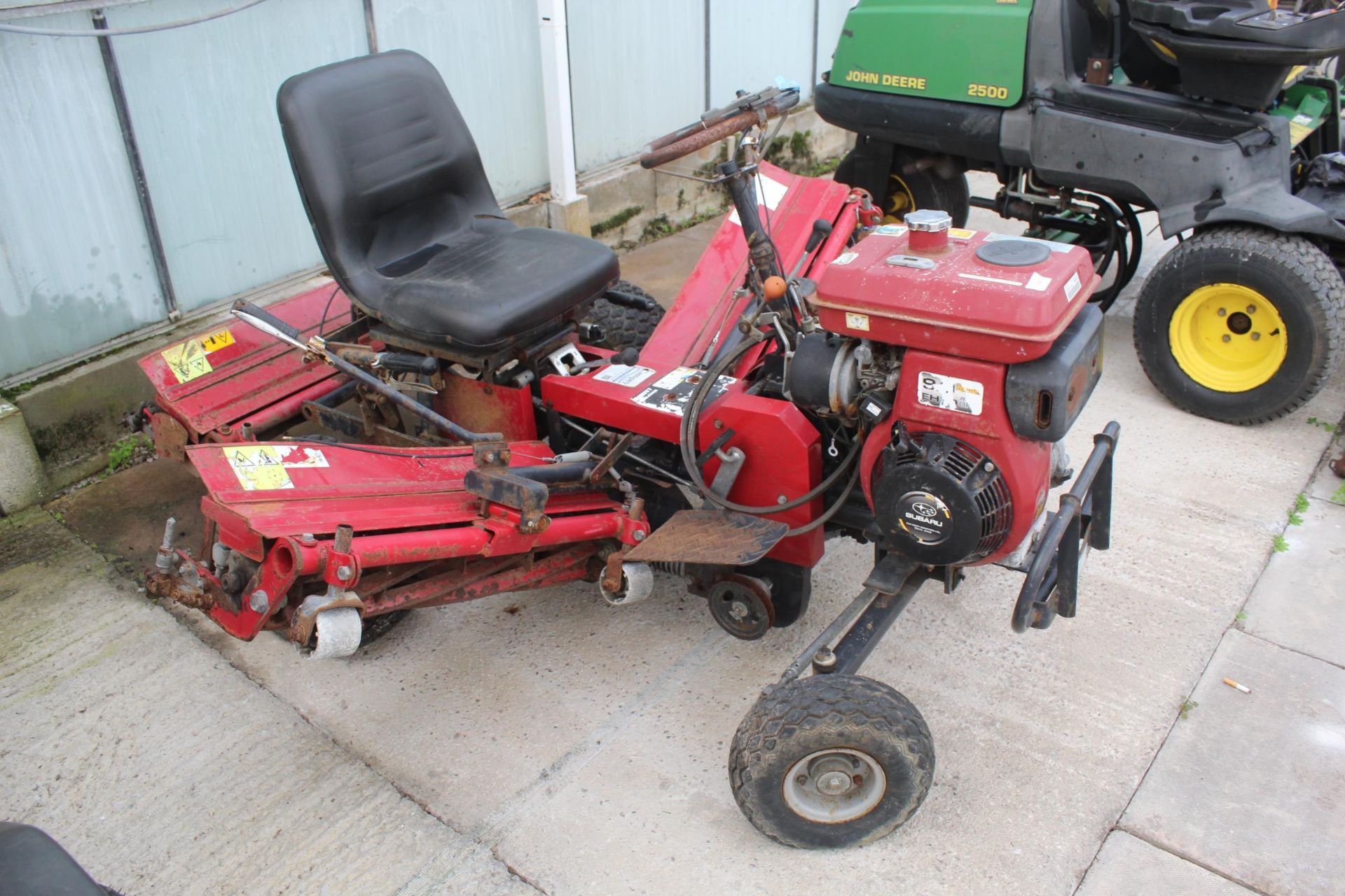 A BARONES LM1800 RIDE ON GANG MOWER WITH SUBARU ENGINE + VAT - Image 3 of 3