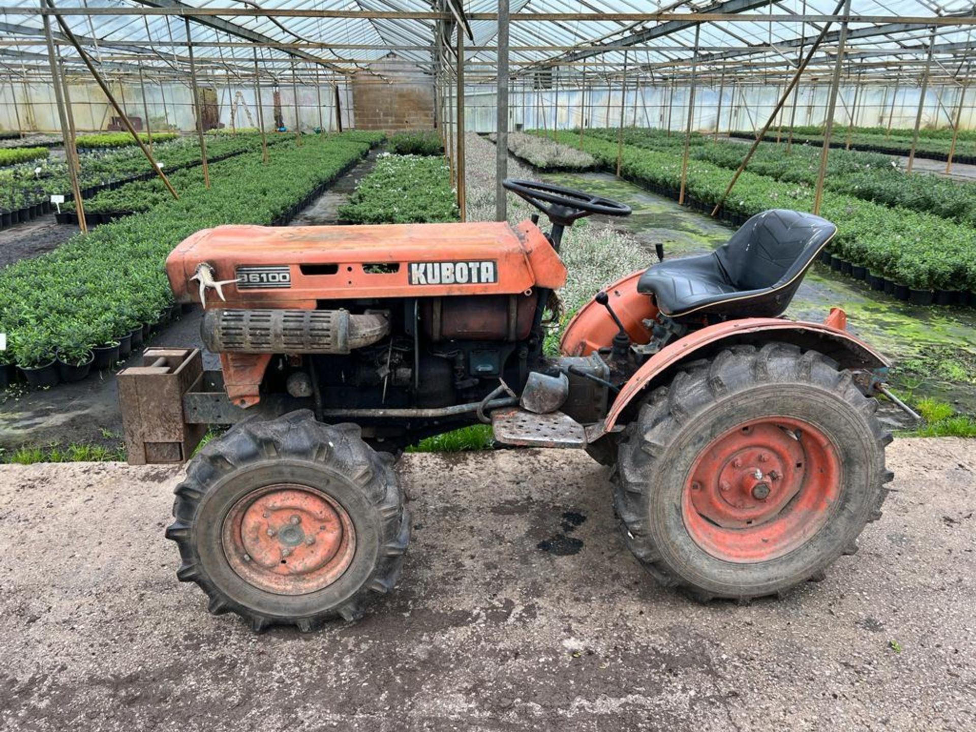 KUBOTA B6100 MINI TRACTOR + VAT TO BE COLLECTED FROM NEWBURGH NEAR WIGAN FURTHER DETAILS NIGEL