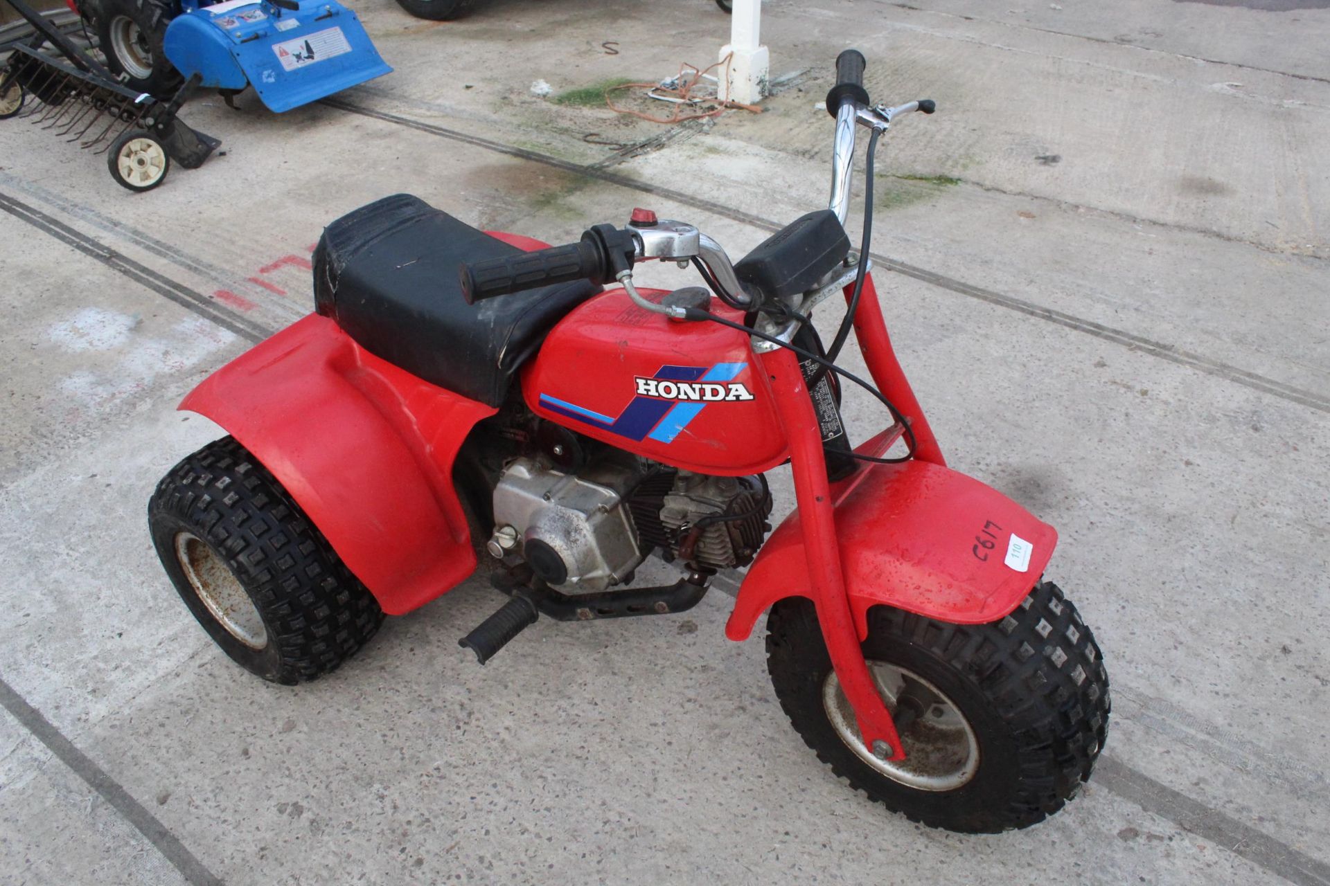 HONDA ATC 10 QUAD BIKE (RUN WHEN PACKED UP A YEAR AGO) NO VAT - Image 2 of 5