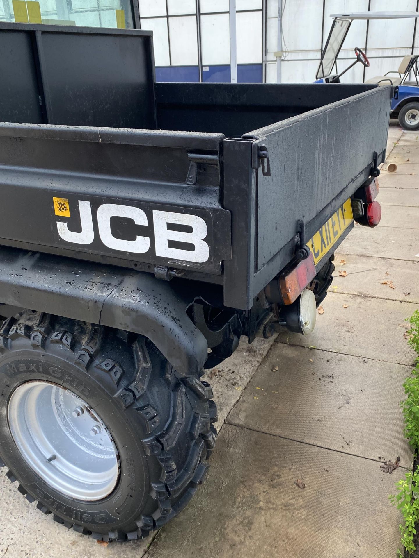 2011 JCB WORKMAX 1000D DIESEL CX11EYY OWN OWNER FROM NEW 2 NEW REAR TYRES WITH V5 LOG BOOK NO VAT - Image 4 of 7