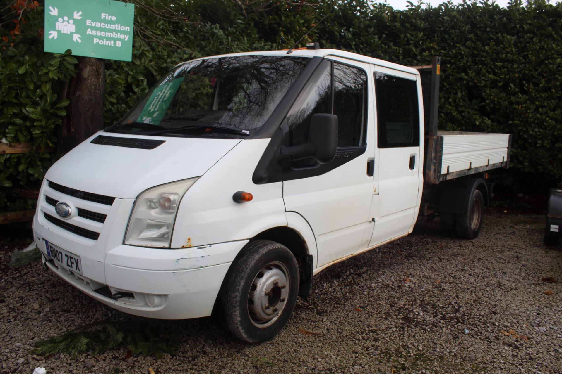 FORD TRANSIT MANUAL 4 DOORS MOT 20/08/2024 REG; BN07 ZFX NO VAT WHILST ALL DESCRIPTIONS ARE GIVEN IN