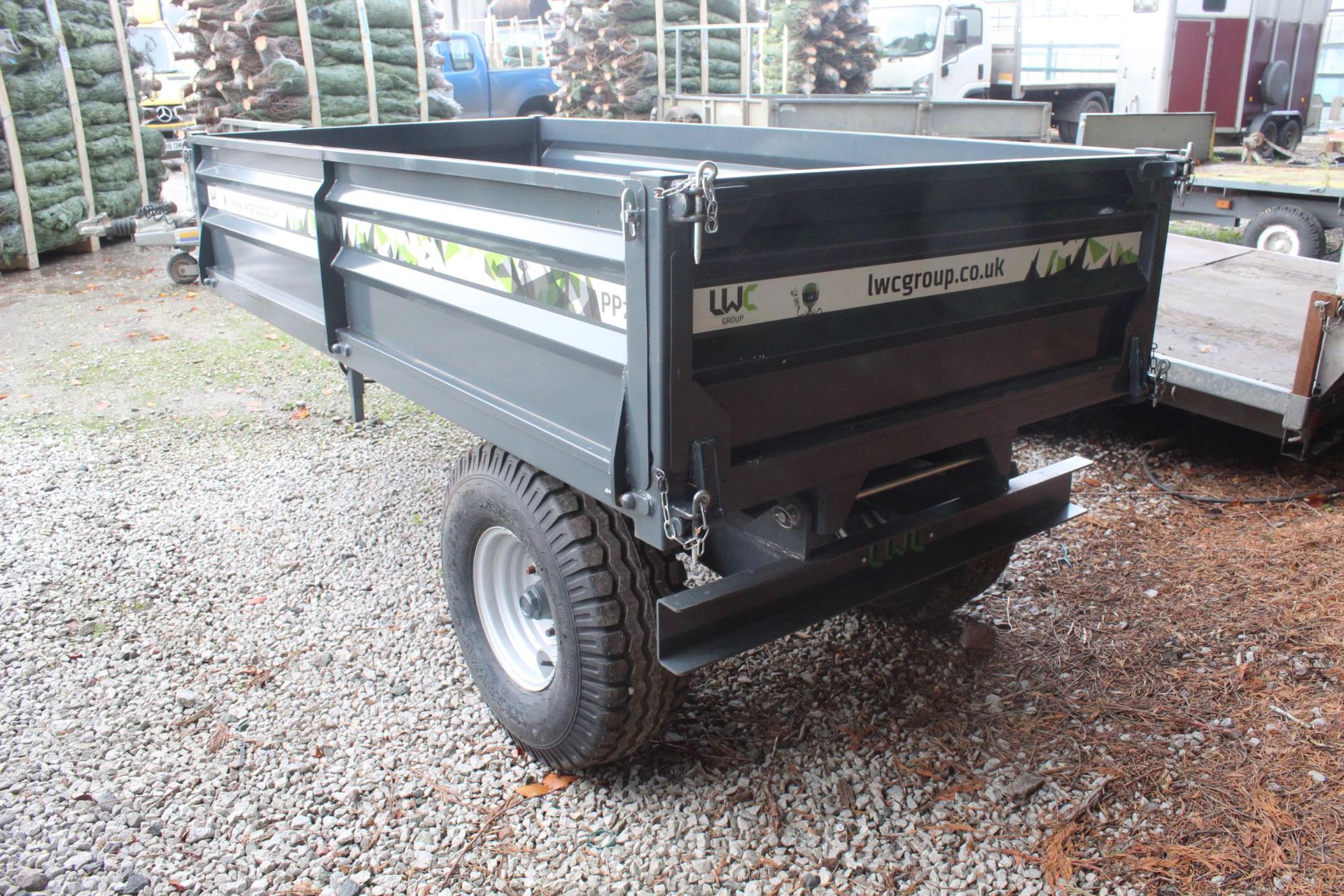 LWC 2 TONNE TRAILER NEW BUT SHOP SOILED + VAT - Image 4 of 5