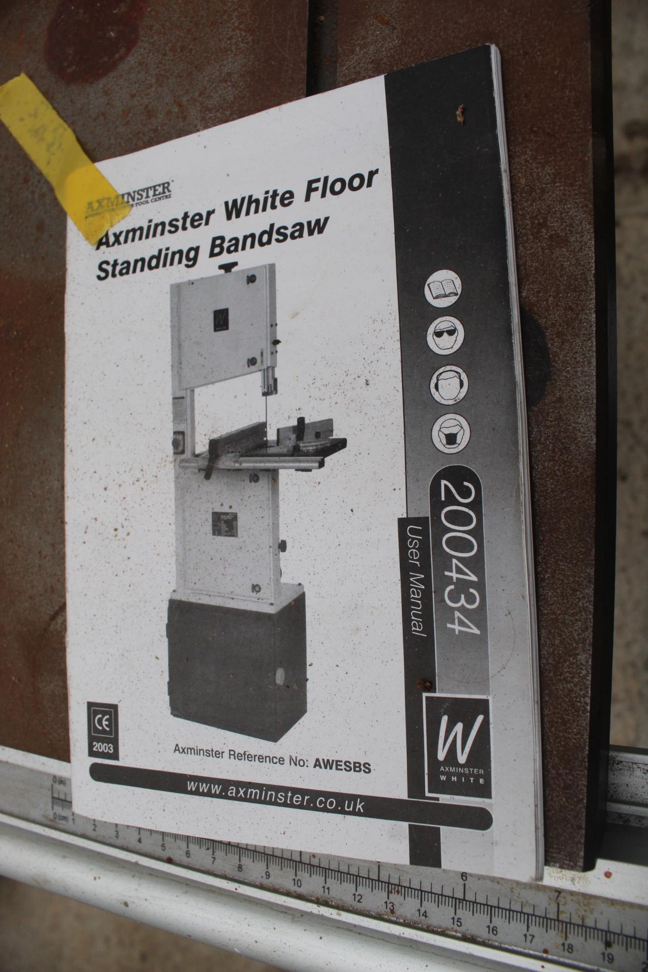 AXMINSTER WHITE FLOOR STANDING BAND SAW NO VAT - Image 6 of 6