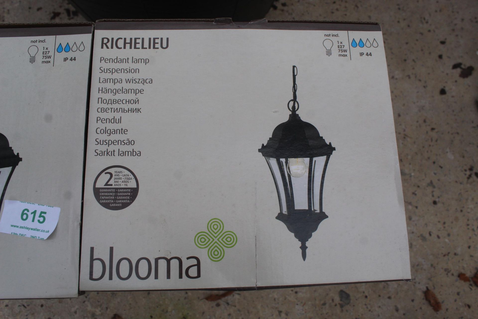 2 NEW OUTSIDE LIGHTS NO VAT - Image 2 of 2