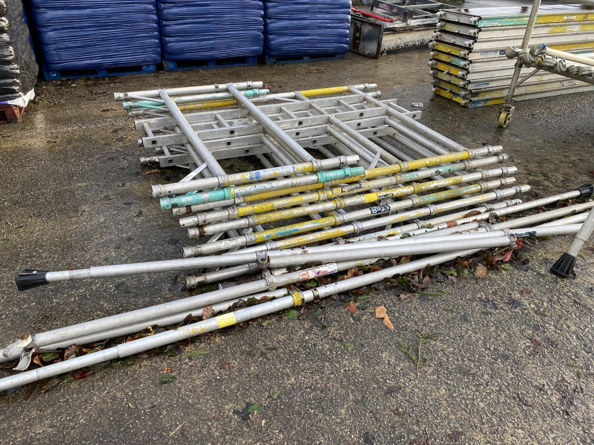 YOUNGMAN 5' X 11' SCAFFOLD INCLUDING STAGING + VAT - Image 2 of 8