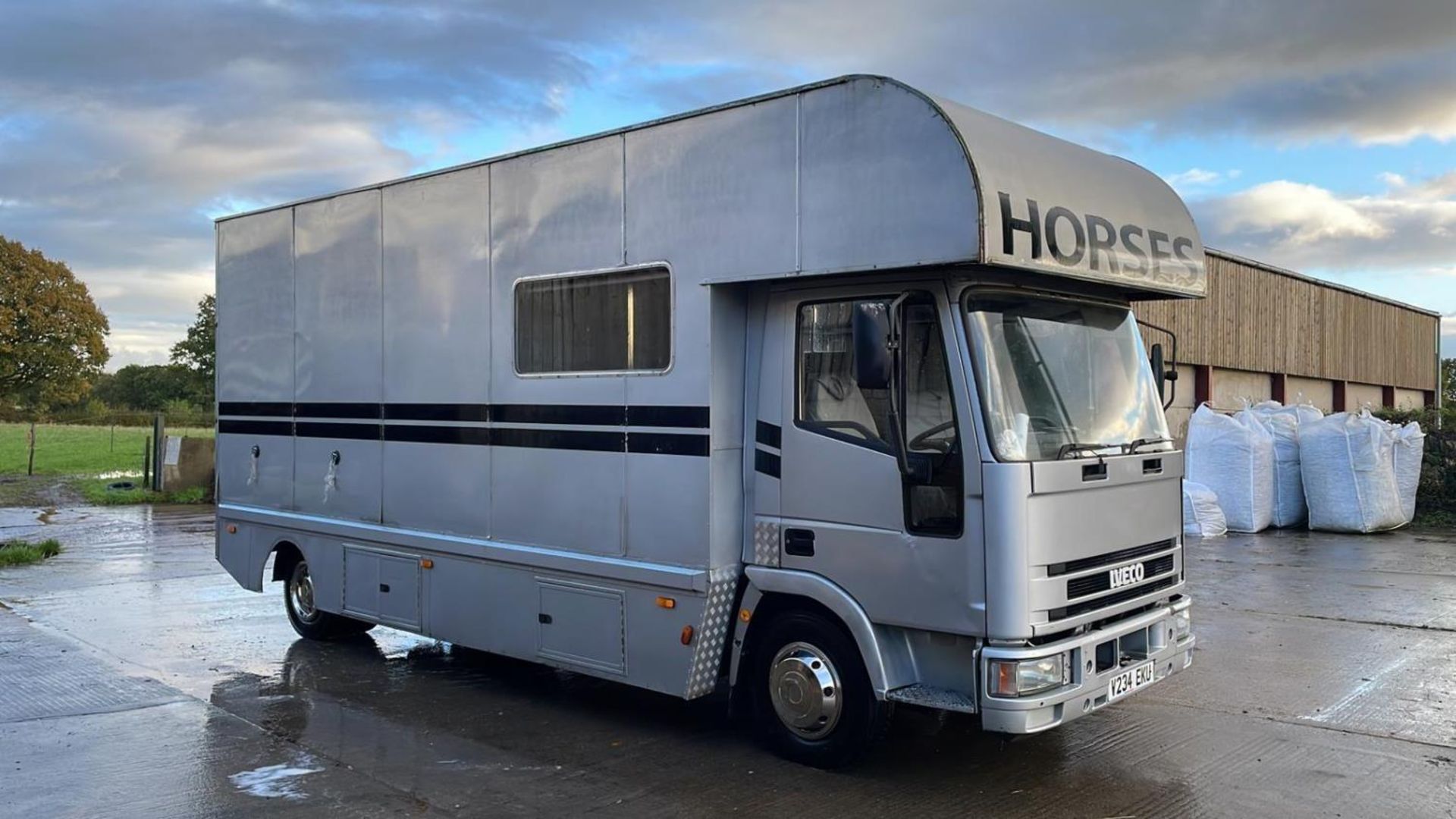 IVECO - FORD HORSEBOX FIRST REG 30/09/1999 V234EKU MOT APRIL 2024 STARTS FIRST TIME EVERY TIME GREAT