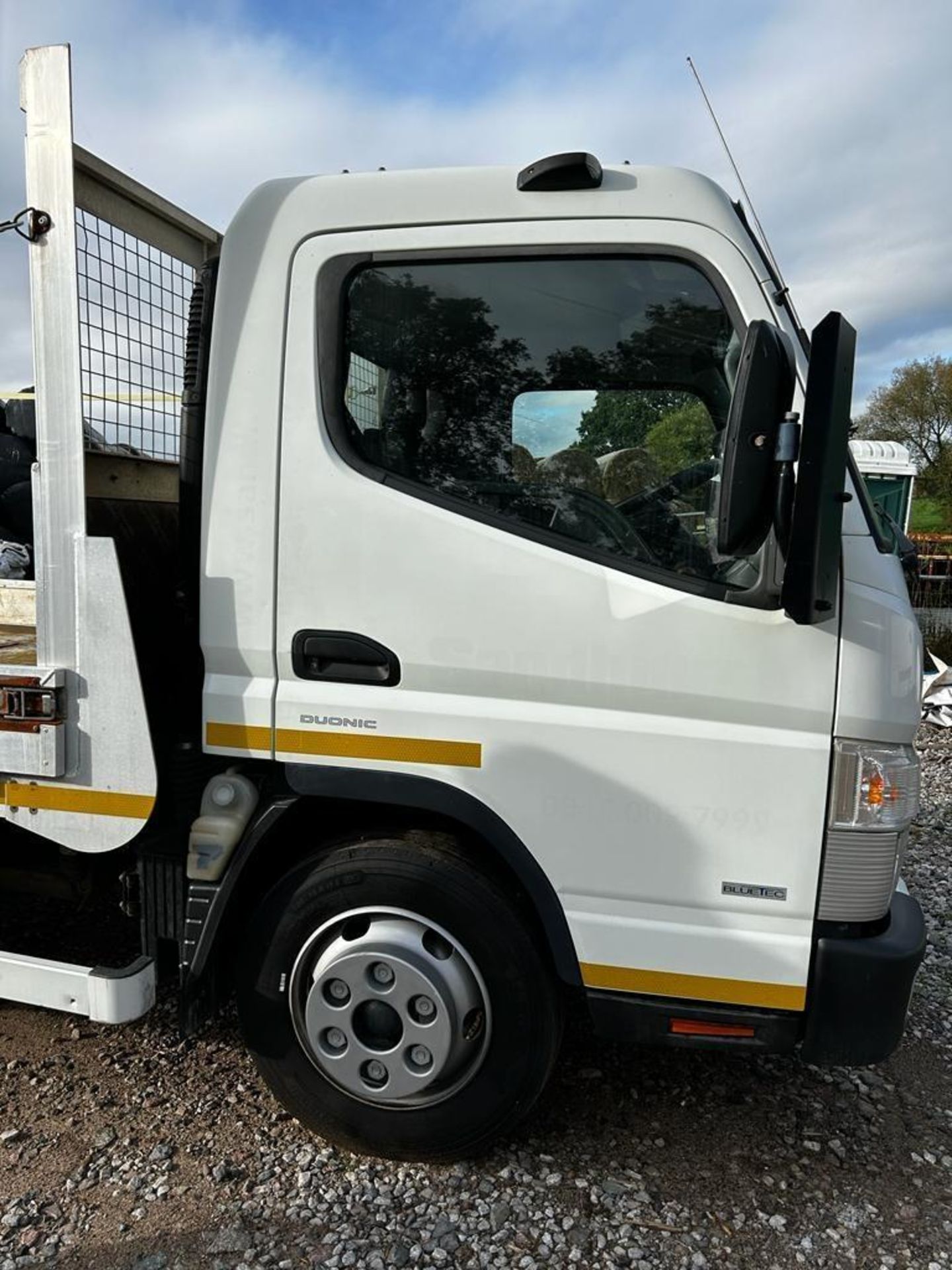 MITSUBISHI FUSO CANTER 7C1534 DROPSIDE LORRY EURO VI C GN68VXS FIRST REG 2019 MOT AUGUST 2024 HAD - Image 3 of 8