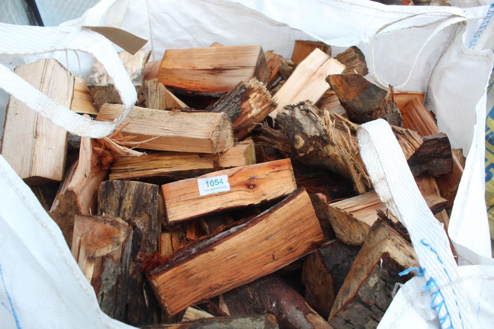 TOTE OF LOGS NO VAT - Image 2 of 2