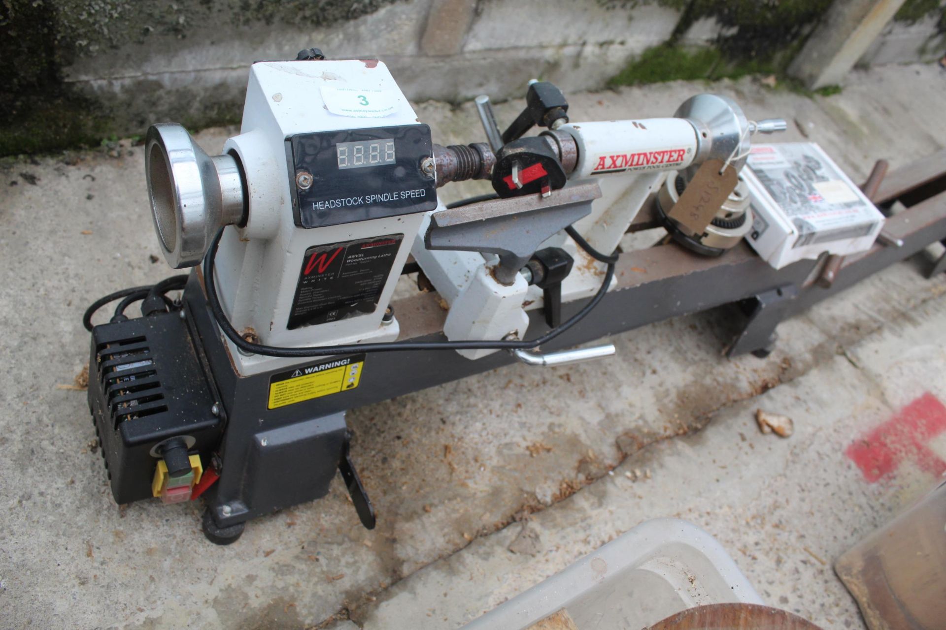AXMINSTER WOOD TURNING LATHE WITH NEW JAWS AND WOOD CHUCK NO VAT - Image 2 of 3