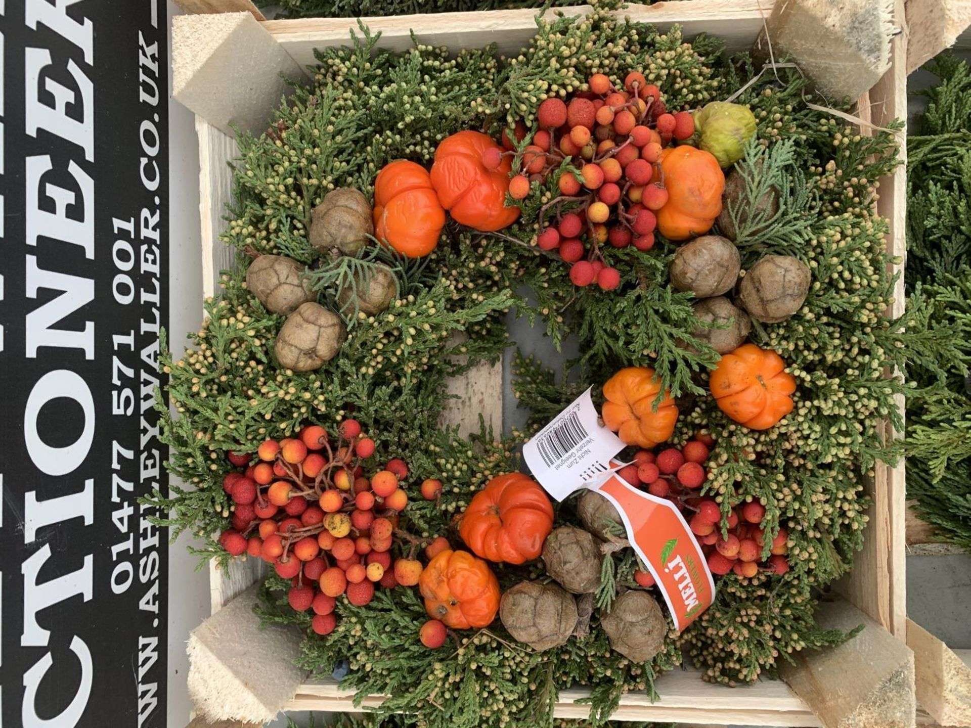 SIX WINTER WREATHS WITH VARIOUS FRUITS AND BERRIES IN A PRESENTATION CRATE + VAT TO BE SOLD FOR - Image 6 of 9