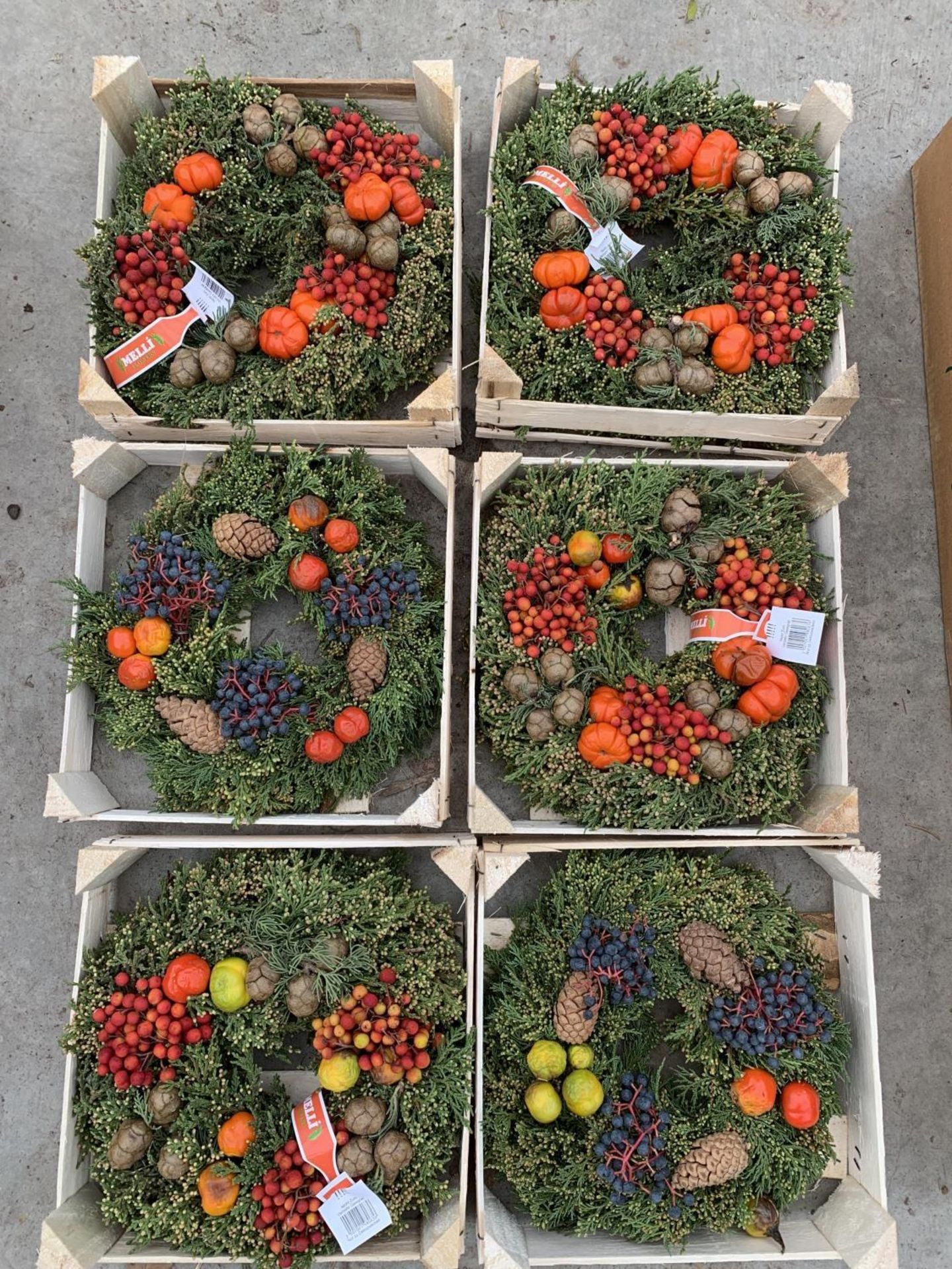 SIX WINTER WREATHS IN A PRESENTATION CRATE + VAT TO BE SOLD FOR THE SIX