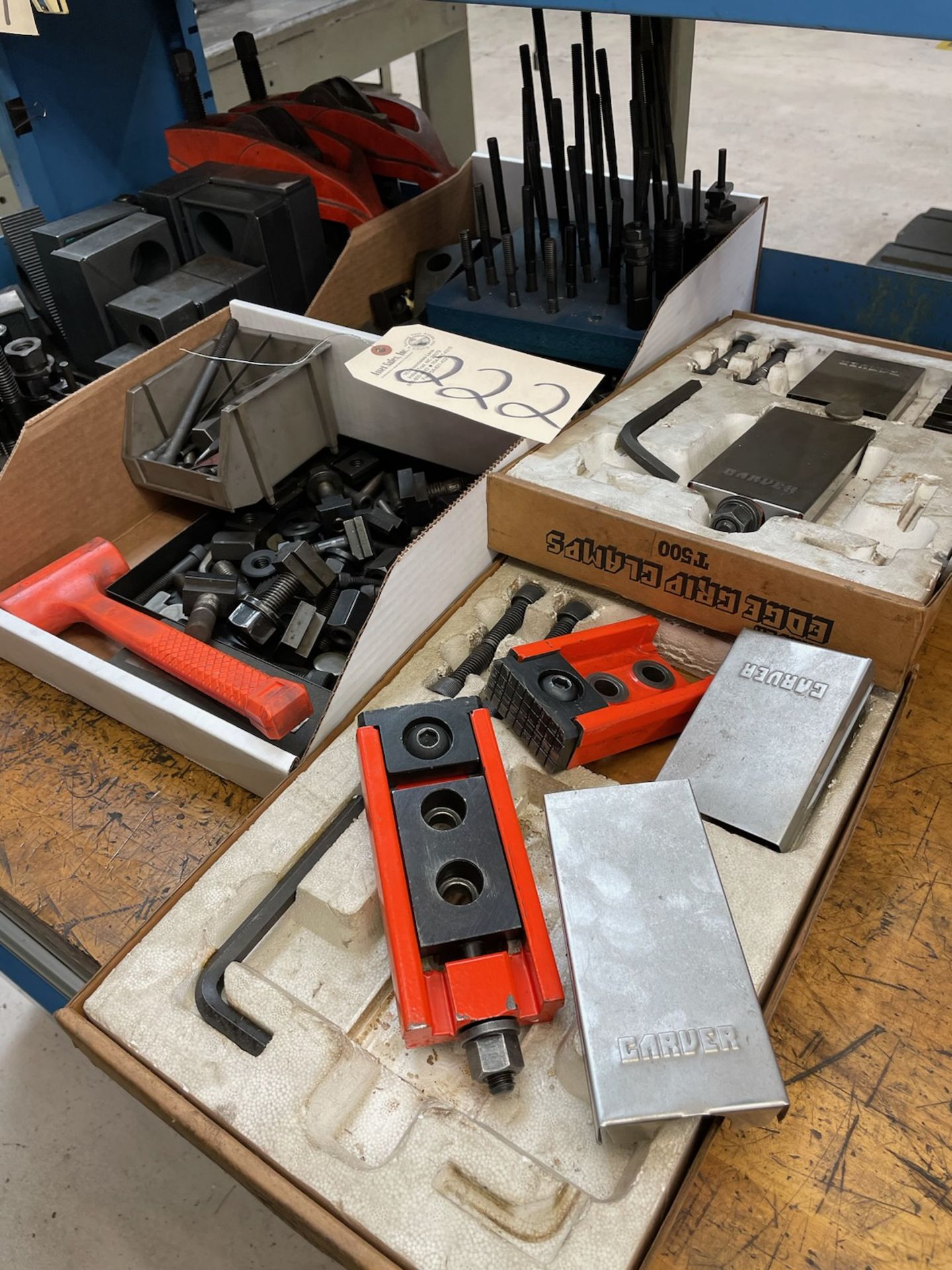 Milling Machine Clamping including Edge Clamps