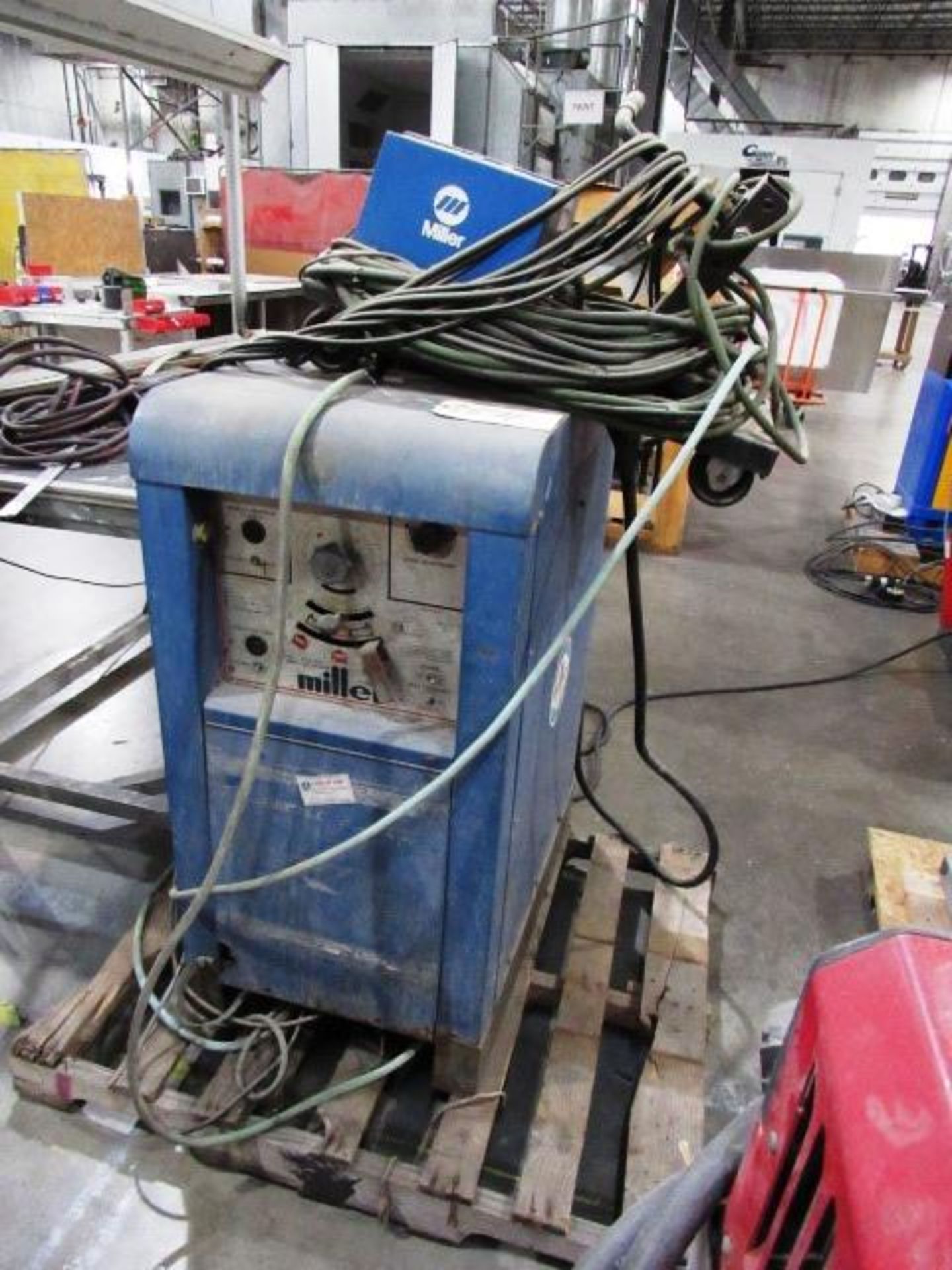 Miller 320A/BP Welder with S-22A Wire Feeder