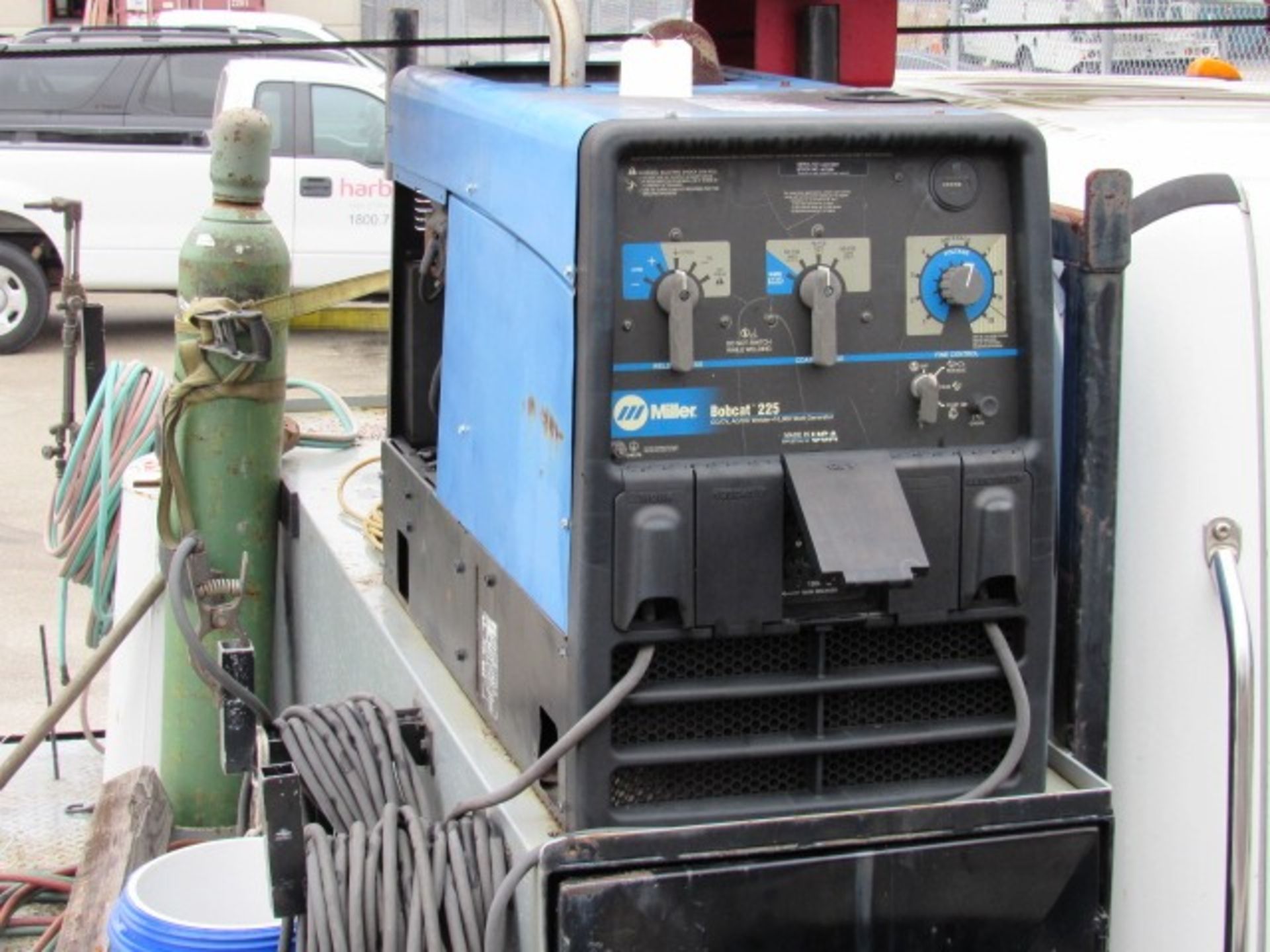 Miller Bobcat 225 Welder with 8,000 Watt Generator, Approx 605 Hrs, sn:LG018687