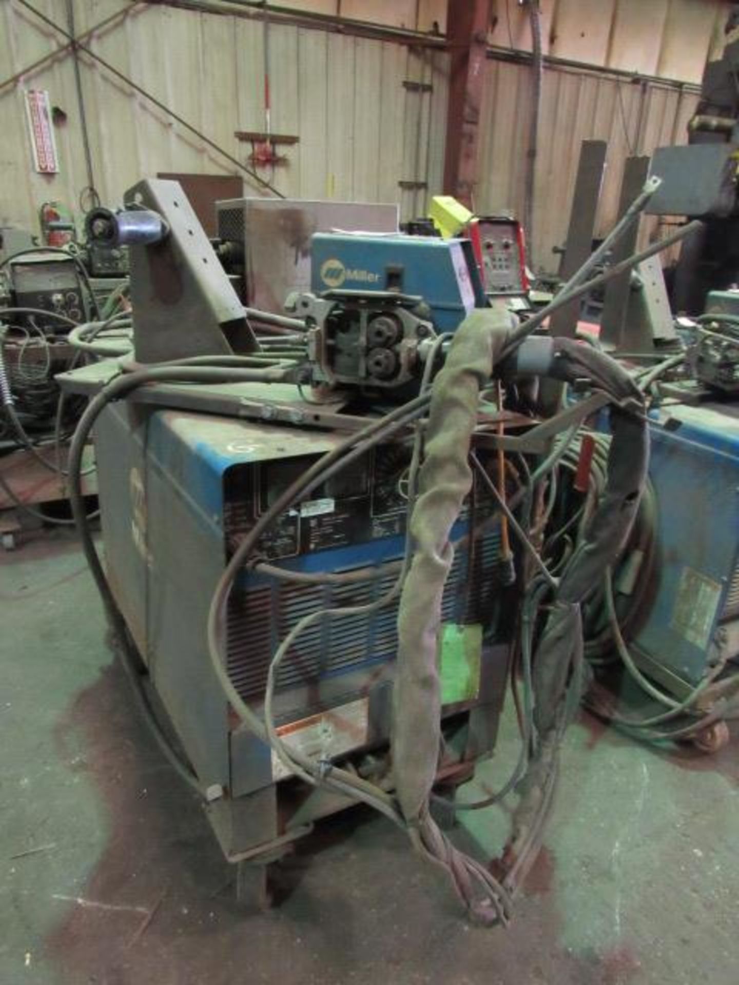 Miller Deltaweld 651 Welder with 24V Wire Feed & Cooler