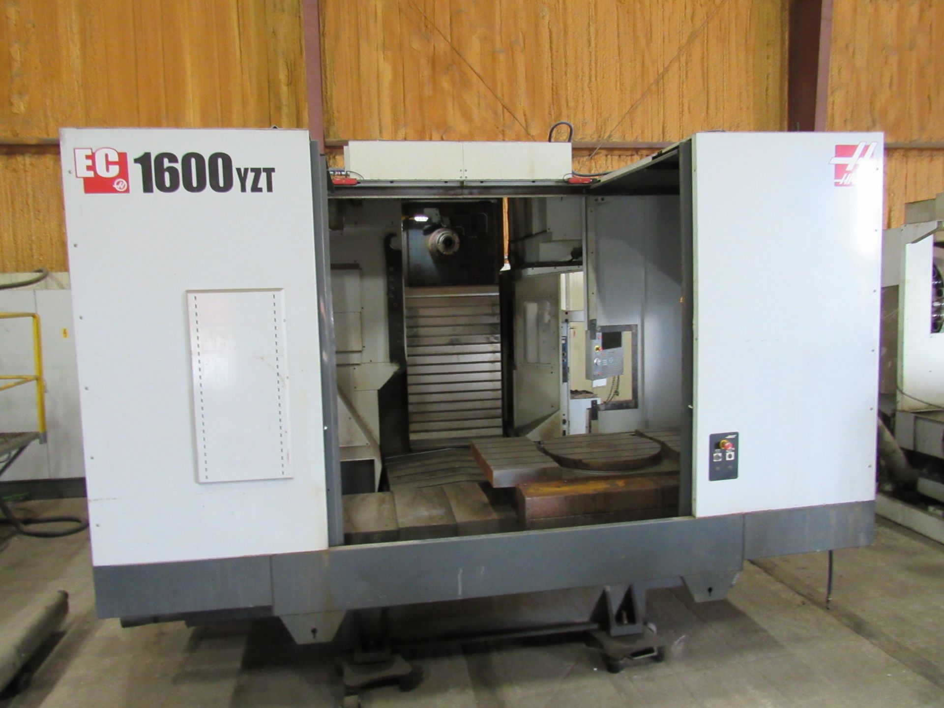 HAAS EC-1600YZT CNC Horizontal Machining Center