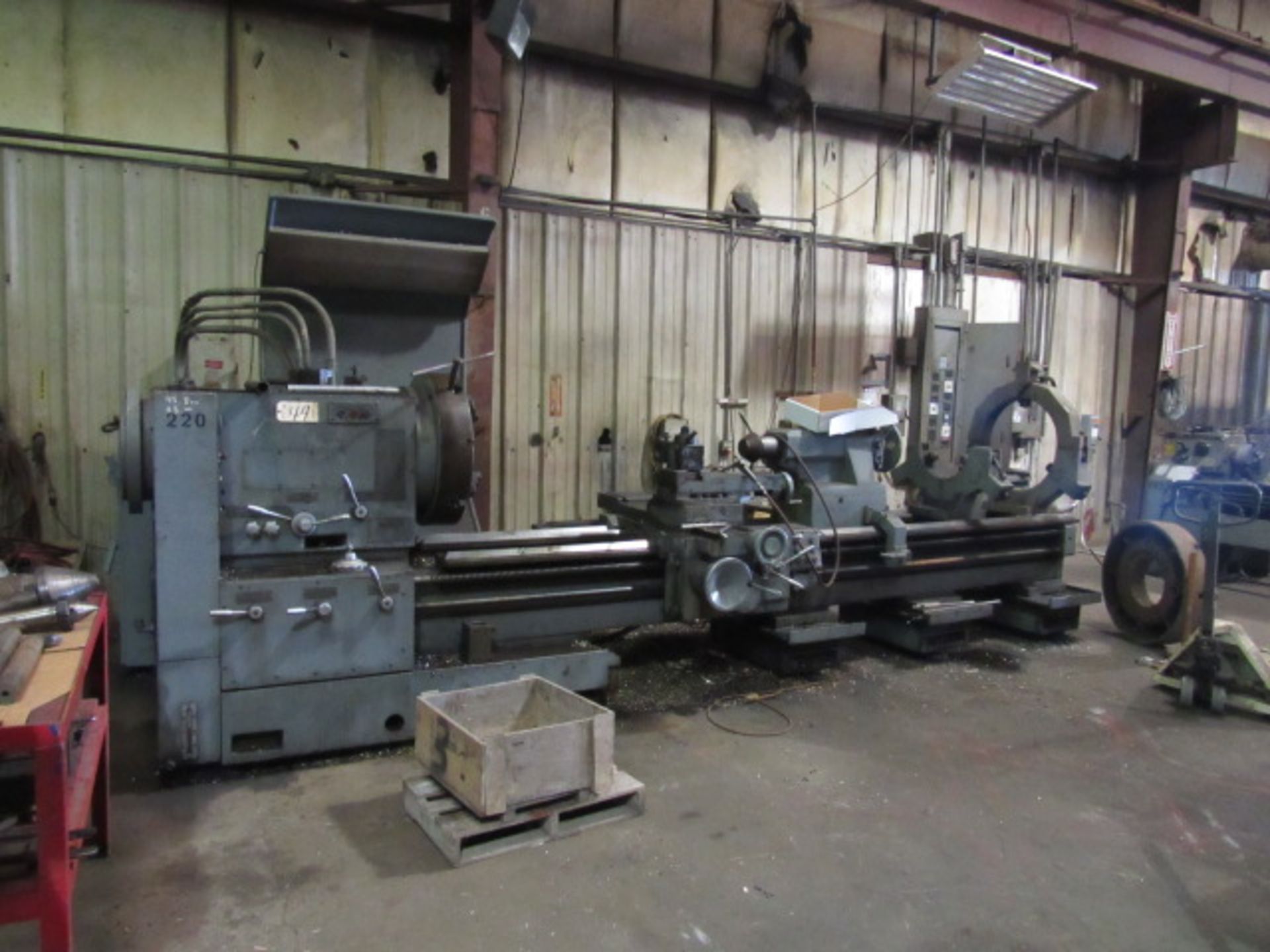 Poreba 40'' Swing x 96'' Center Distance TPL-90/M Big Hole Engine Lathe - Image 2 of 3