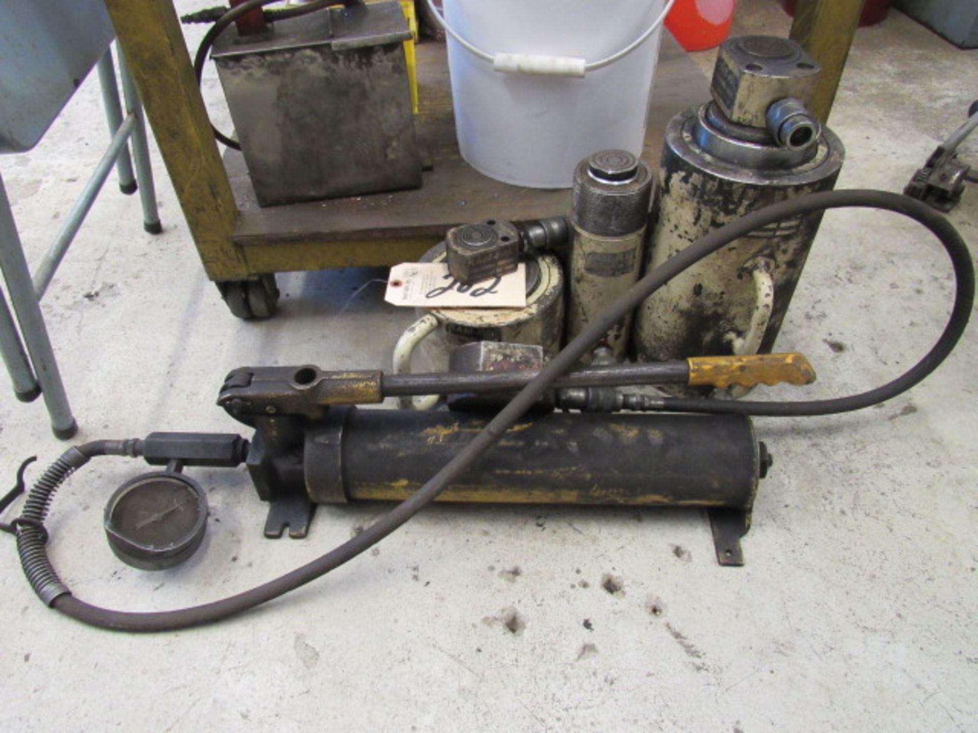 Enerpac Hydraulic Pump & (3) Jacks