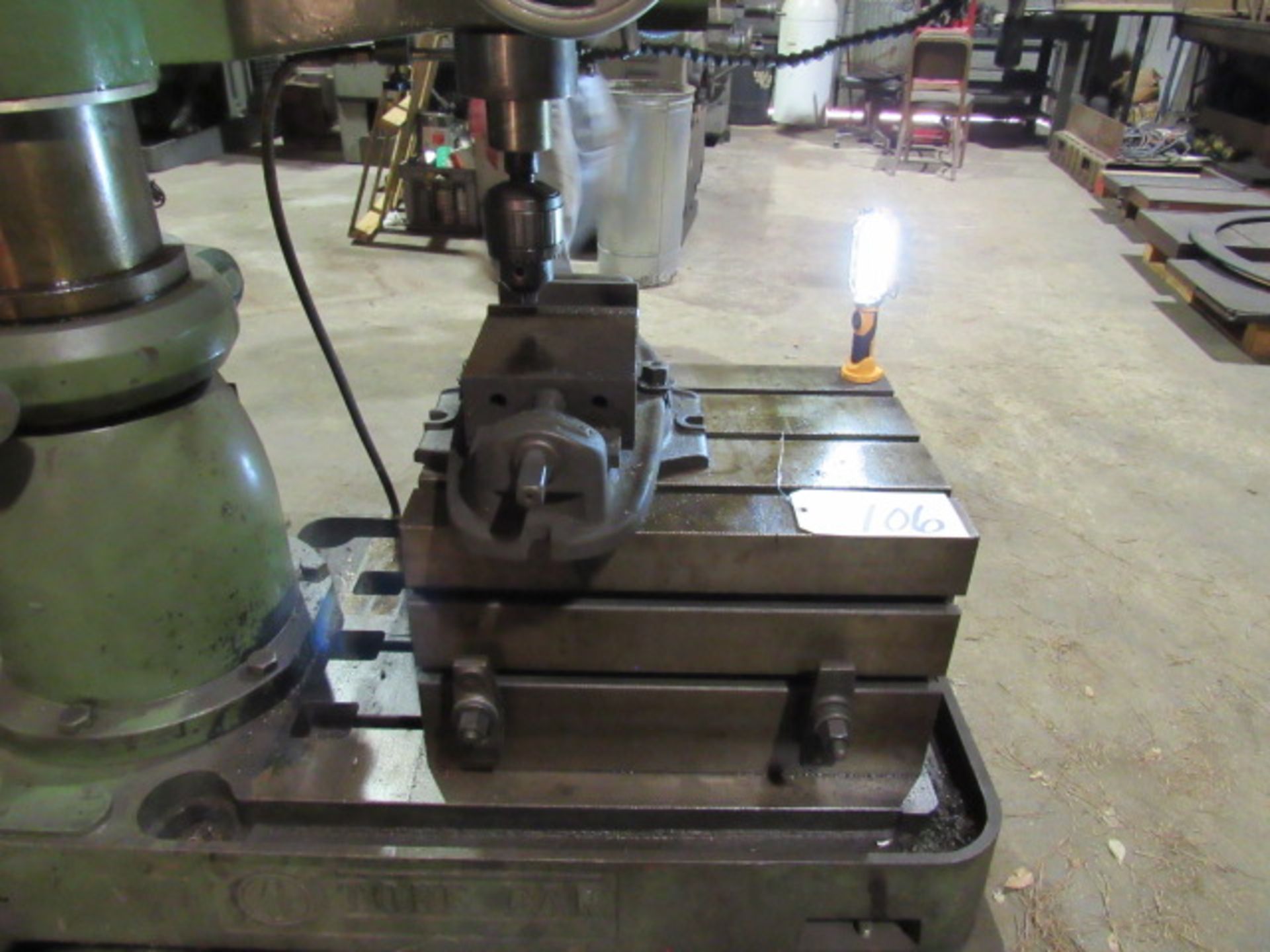 Willis RD-750, 30'' Radial Arm Drill with 8'' Column, 1-1/2'' Drilling Capacity, T-Slotted Box - Image 4 of 8
