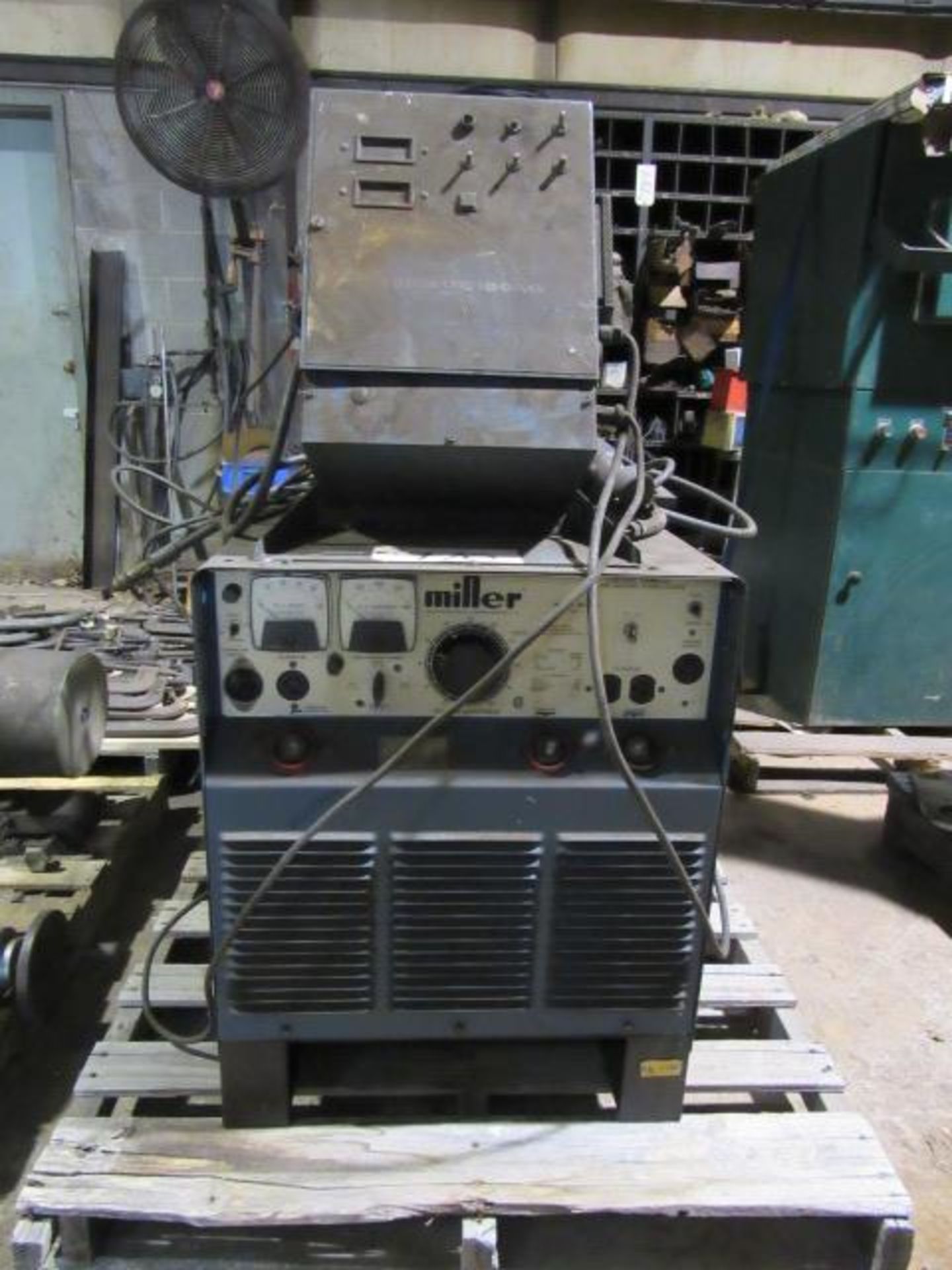 Miller MP-65E Welder with Automatic ID-DW(S) Controls, sn:HH080415