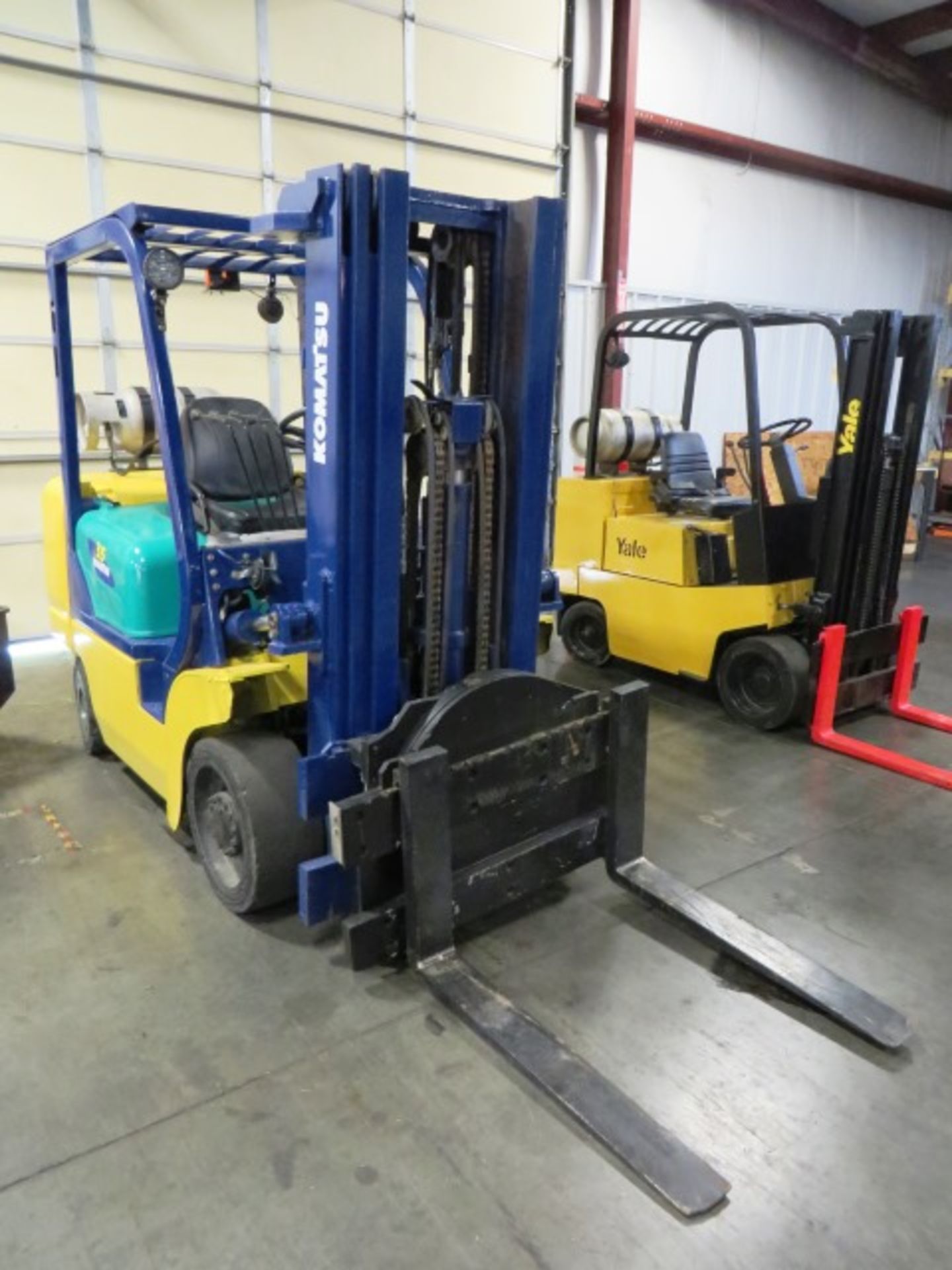 Komatsu Approx. 8,000 Propane Forklift - Bild 3 aus 3