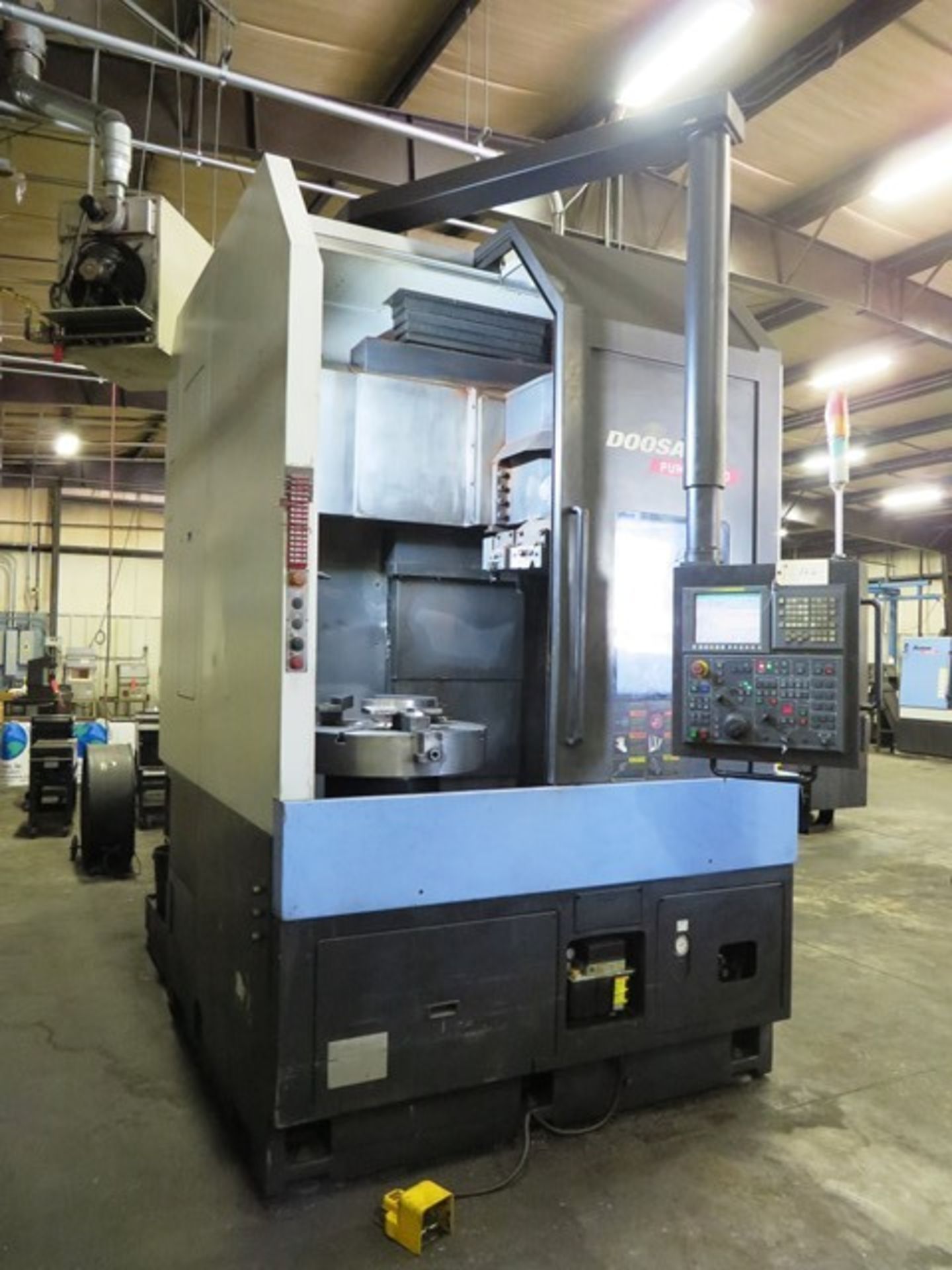 Doosan Puma VT900 CNC Vertical Turning Center - Image 3 of 7