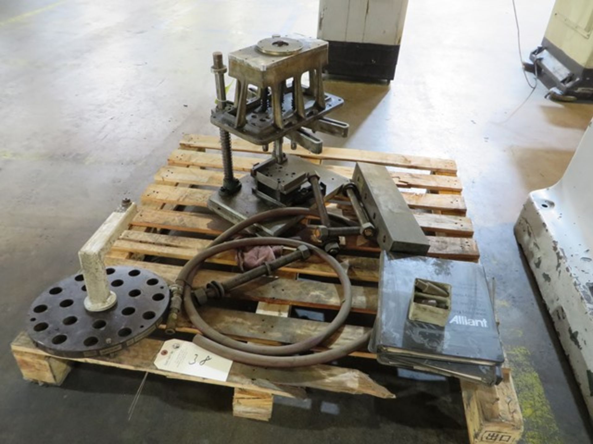 Spindle Attachment on Pallet