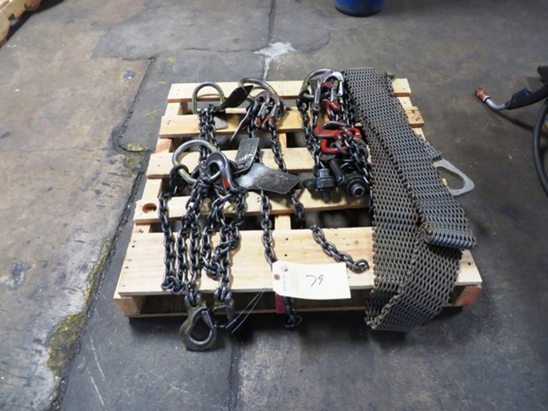 Assorted Lifting Chains