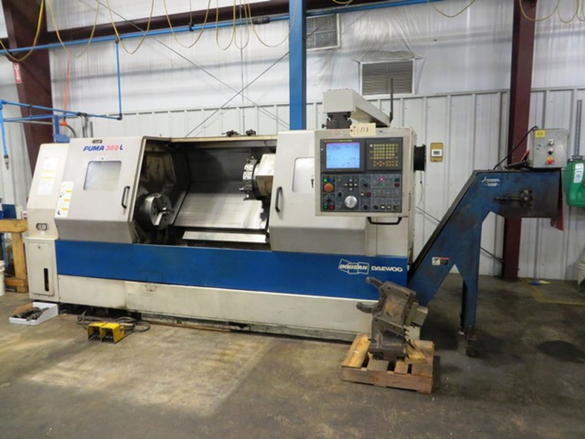 Doosan Puma 300LC CNC Turning Center - Bild 2 aus 6