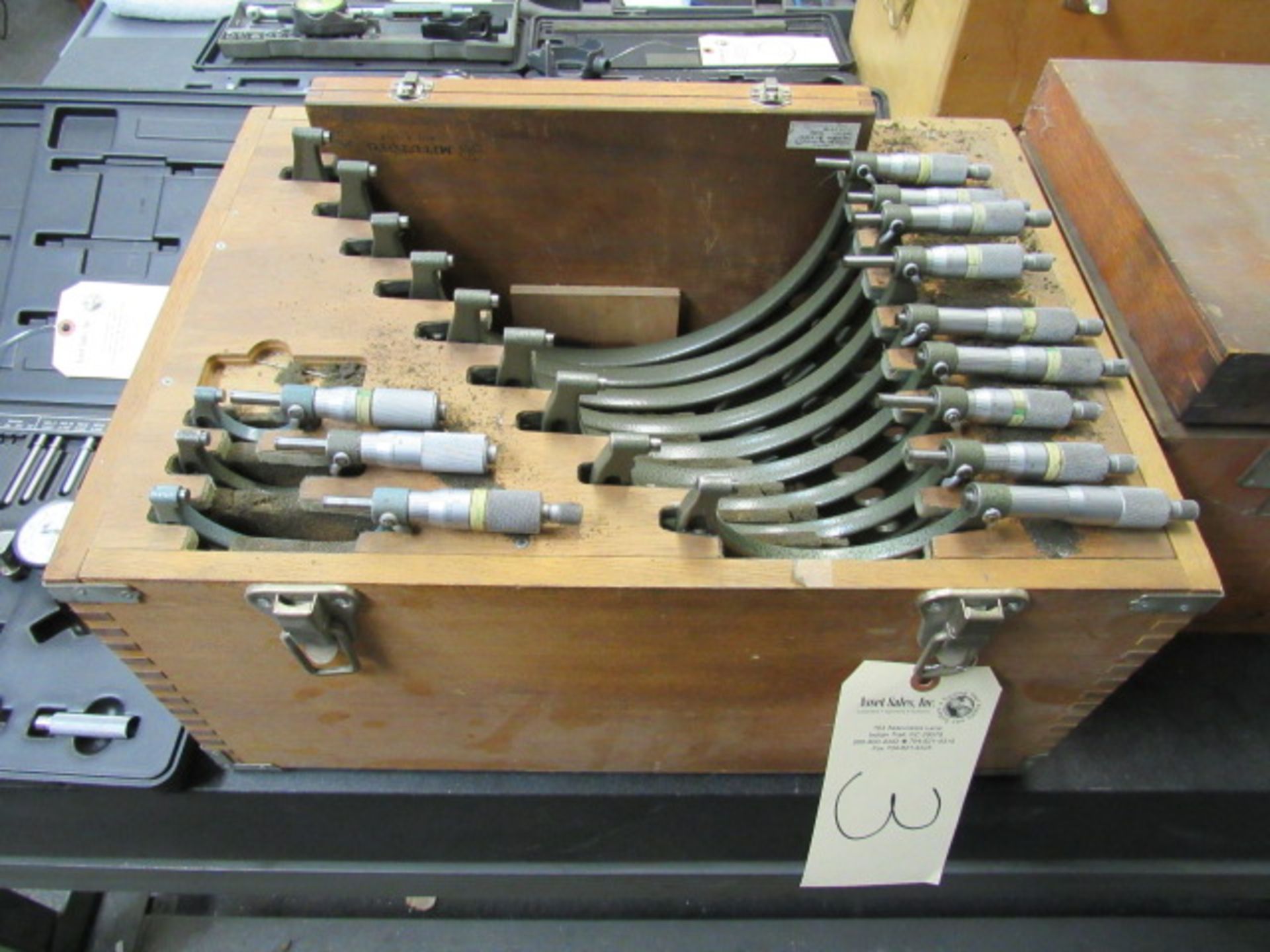 Mitutoyo 0-12'' Micrometer Set