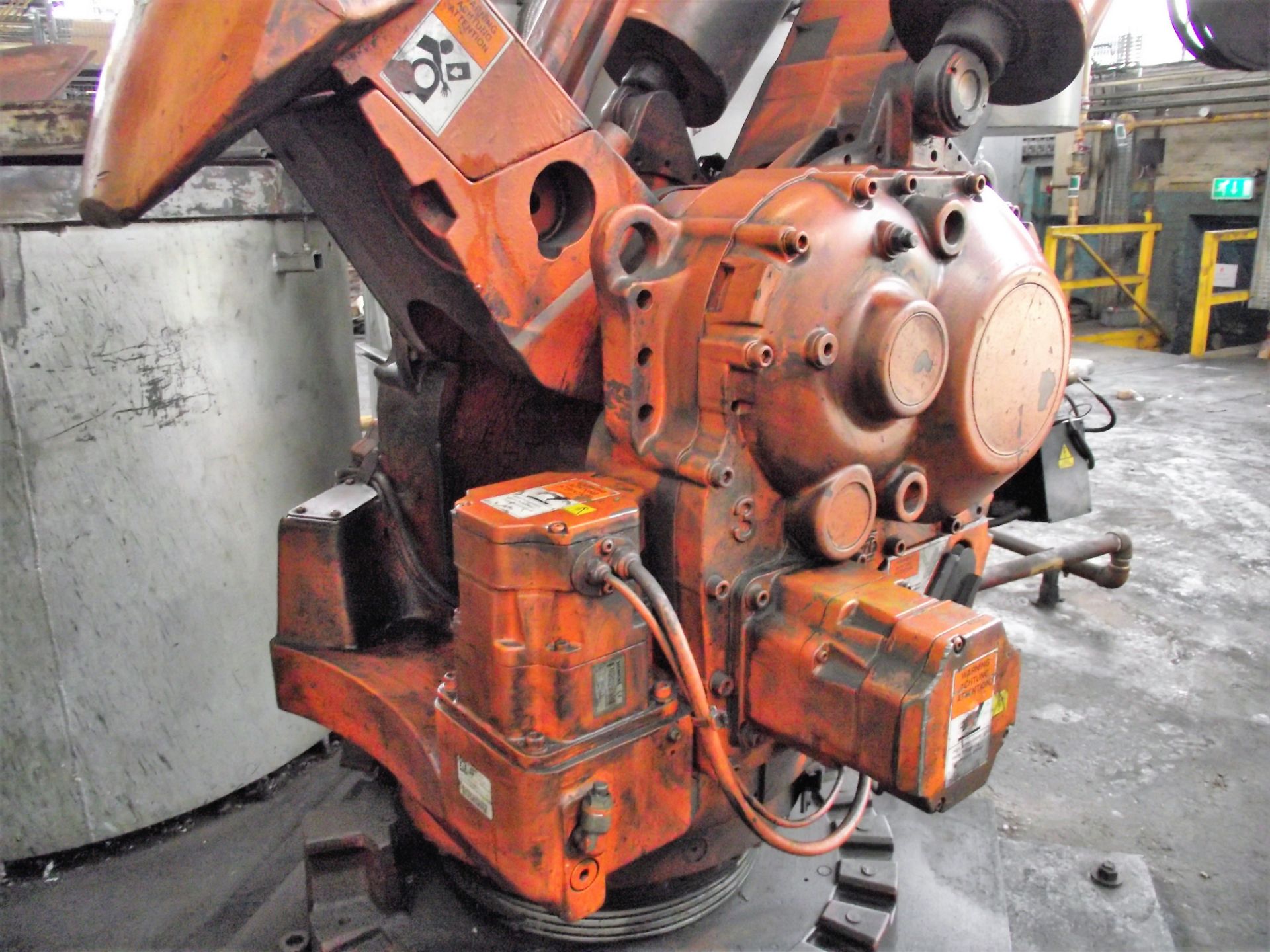 ABB IRB 6400R M2000 Foundry Plus Robot cw Gripper Attachment - Image 4 of 19