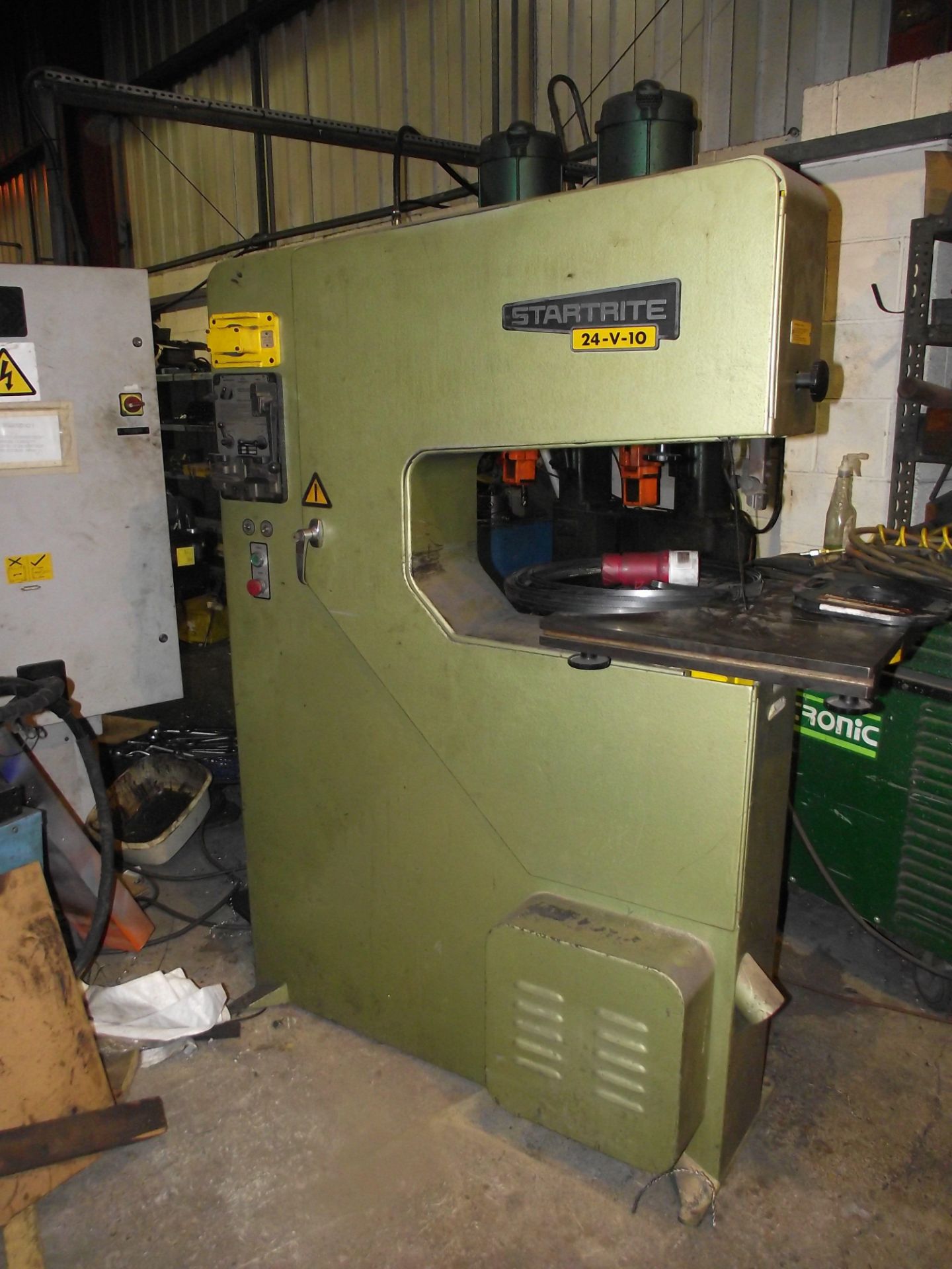 Startrite 24-V-10 Vertical Bandsaw