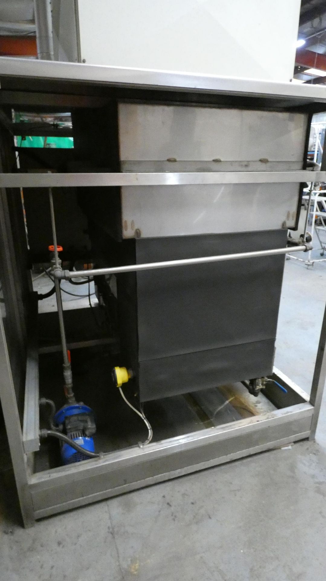 Layton Eng - Enclosed Ultrasonic Vapour Degreaser Complete With Overhead Auto Basket Unit & LEV. - Image 24 of 37