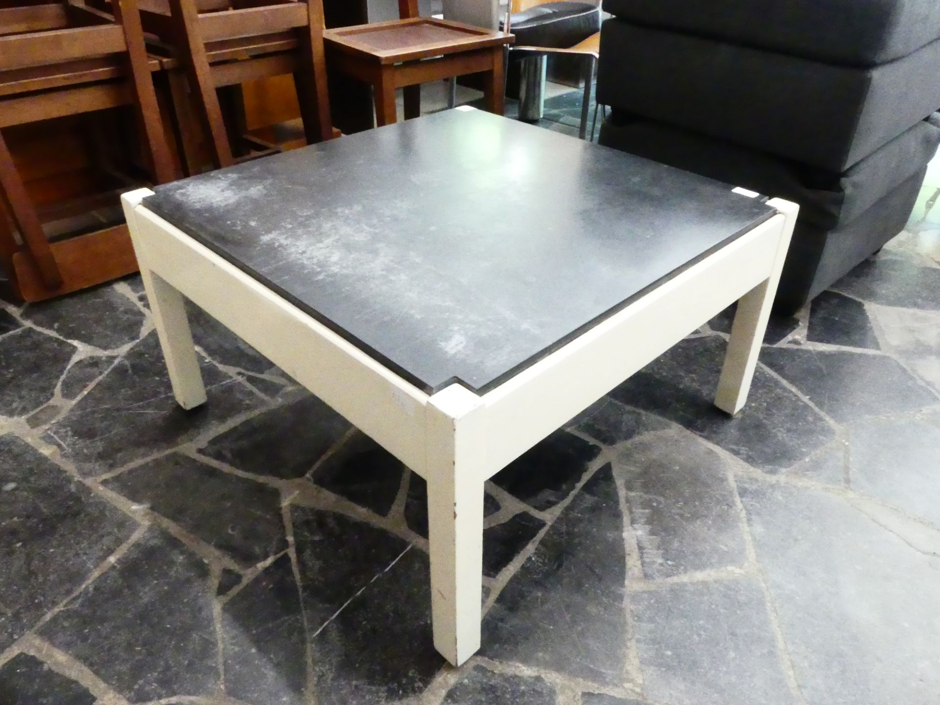 Table basse en bois et marbre noir (a repolir) 65x65x42ht