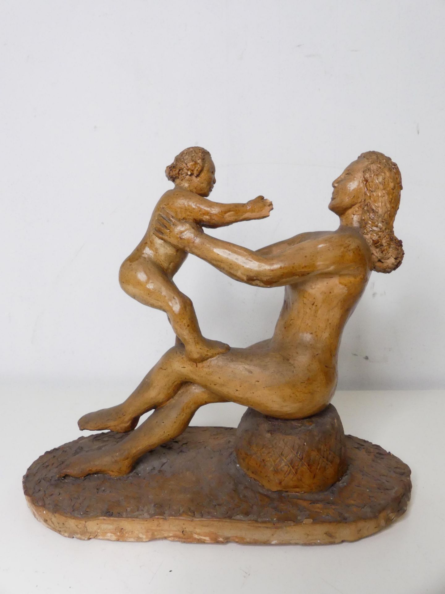 Robert LALLEMANT (1902-1954) Mère à l'enfant, sculpture en terre cuite, signée et datée 1949 (30x35c - Image 3 of 3